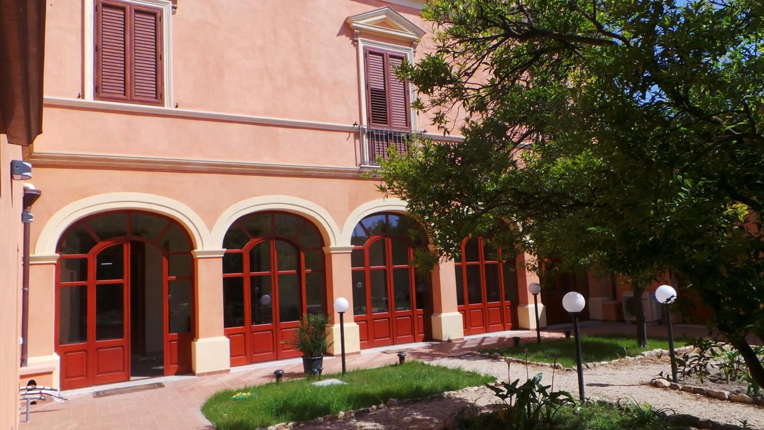 Facade/entrance in Oasi Ottocento