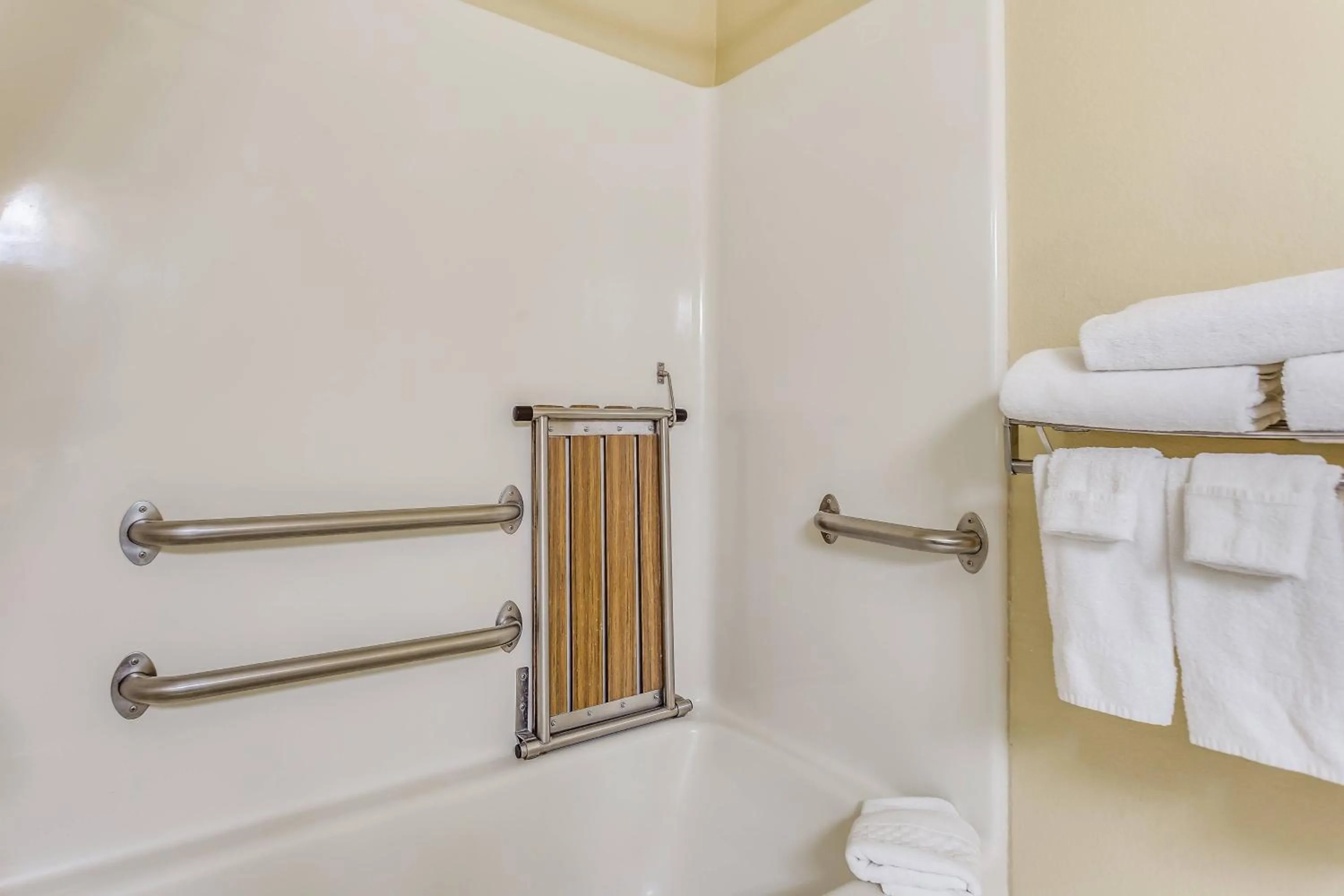 Bathroom, Bed in TownePlace Suites by Marriott Dallas Bedford