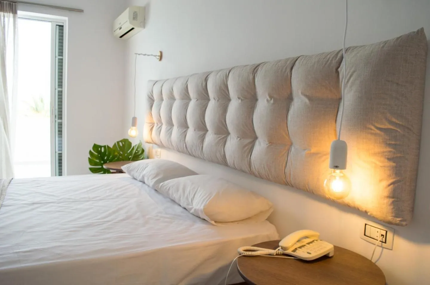 Bed in Paradise Beach Hotel