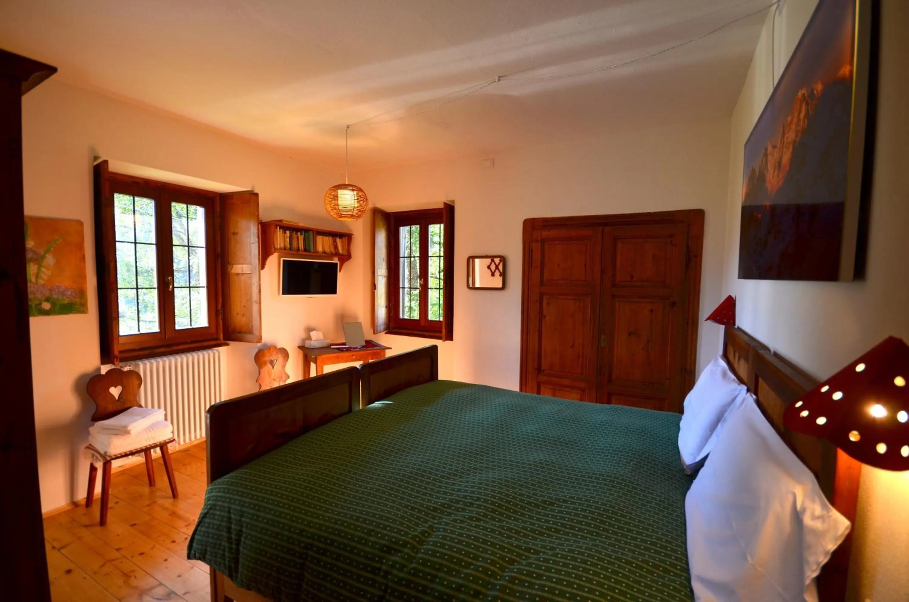 Photo of the whole room in Il Cortese