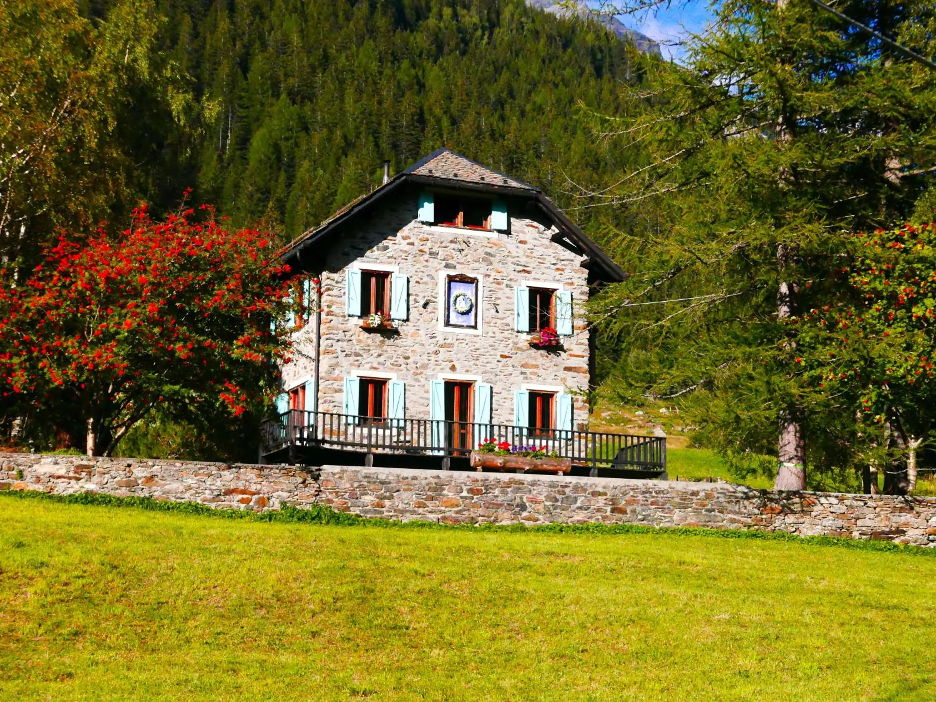 Street view in Il Cortese