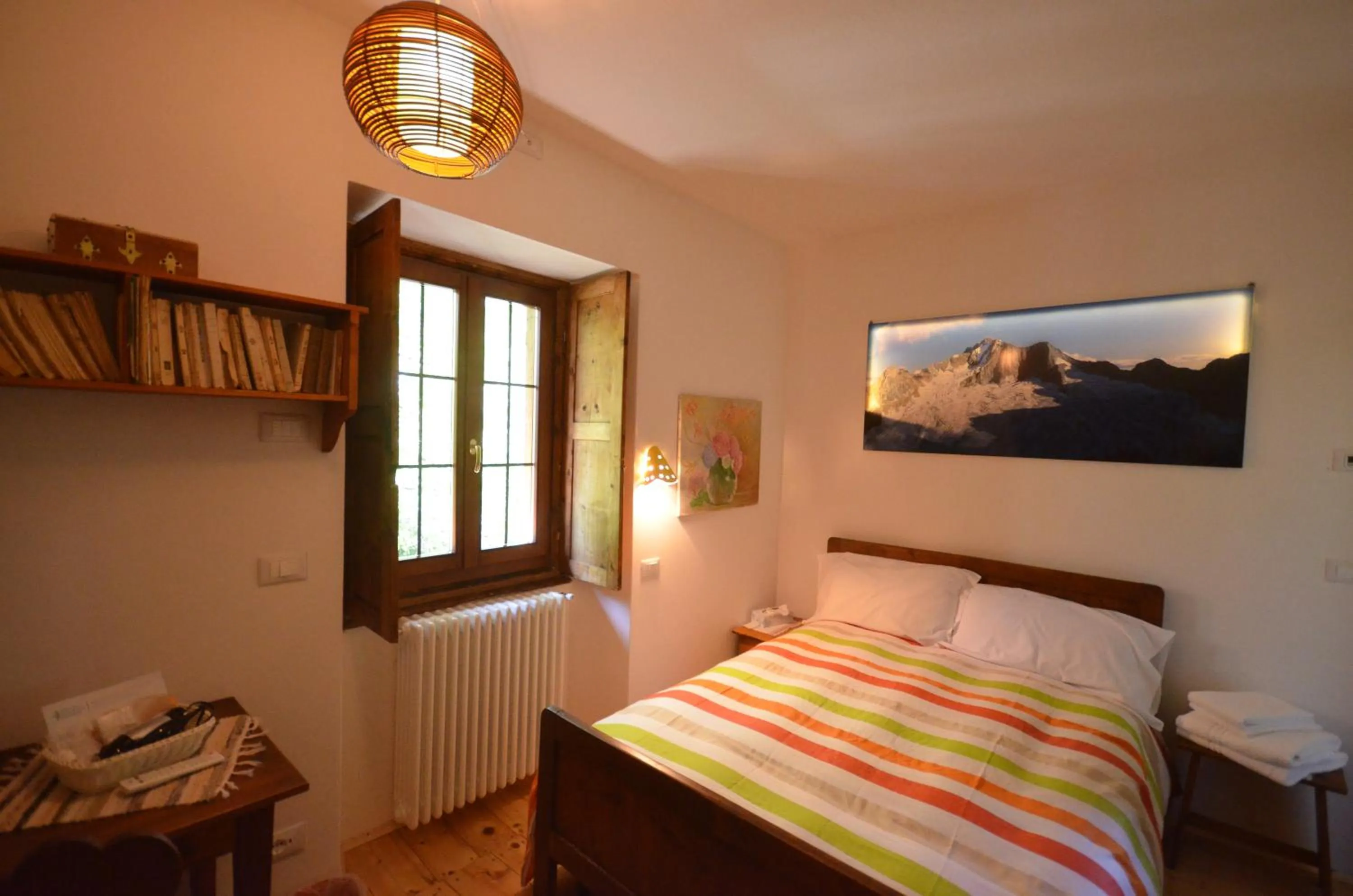 Photo of the whole room in Il Cortese