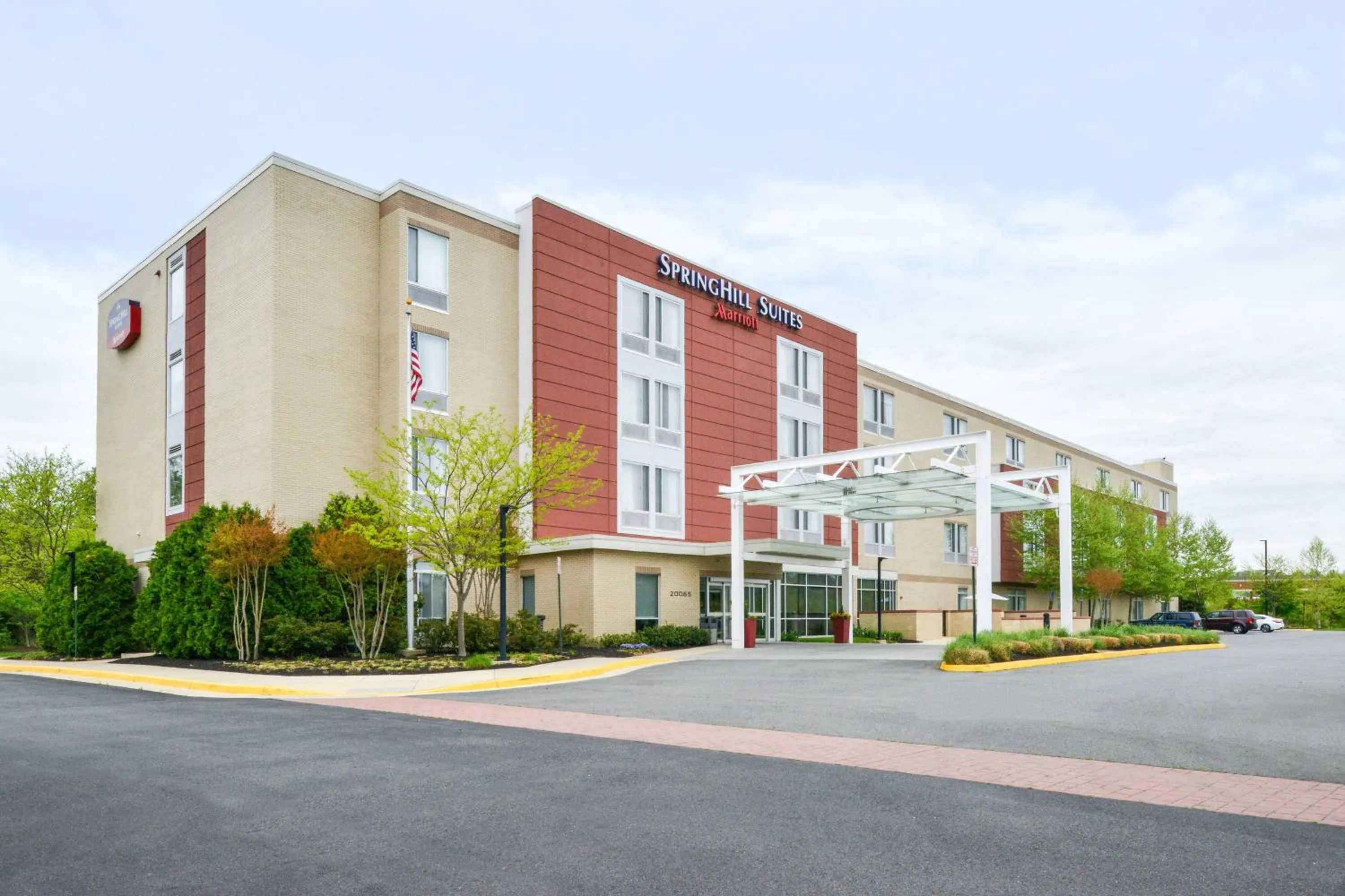Property building in SpringHill Suites Ashburn Dulles North