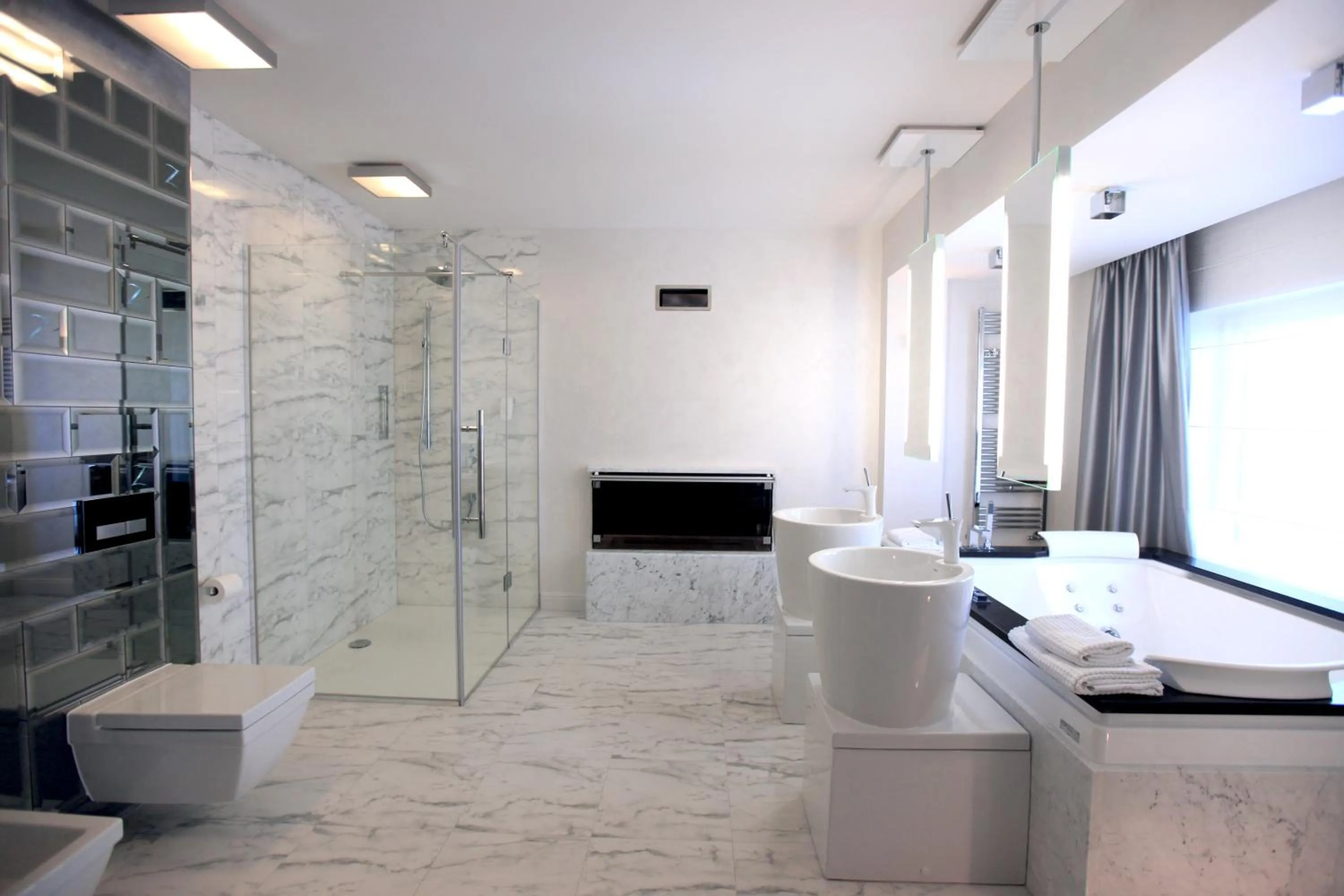 Toilet in Hotel & Medi-Spa Biały Kamień