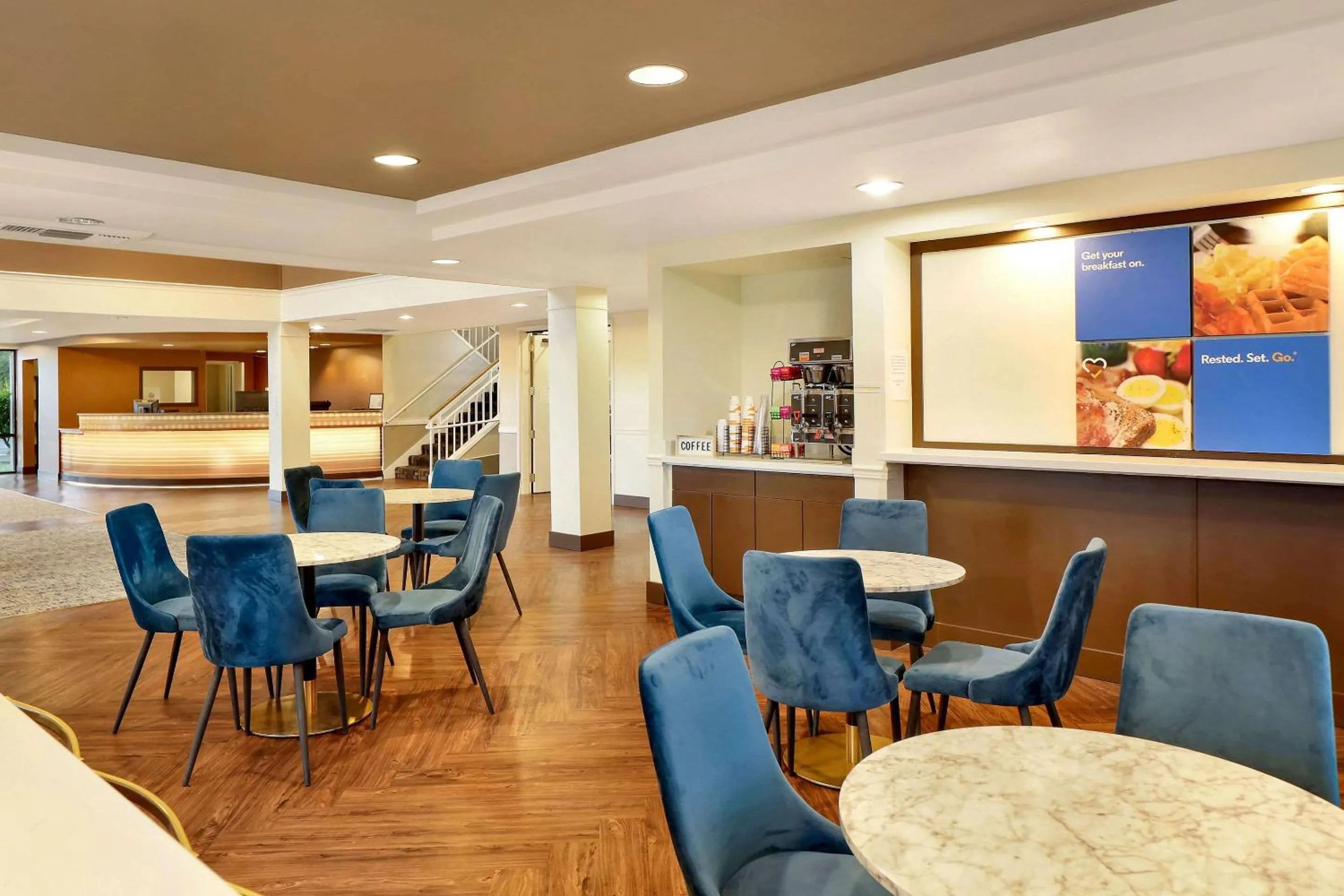 Breakfast in Comfort Inn Bellingham