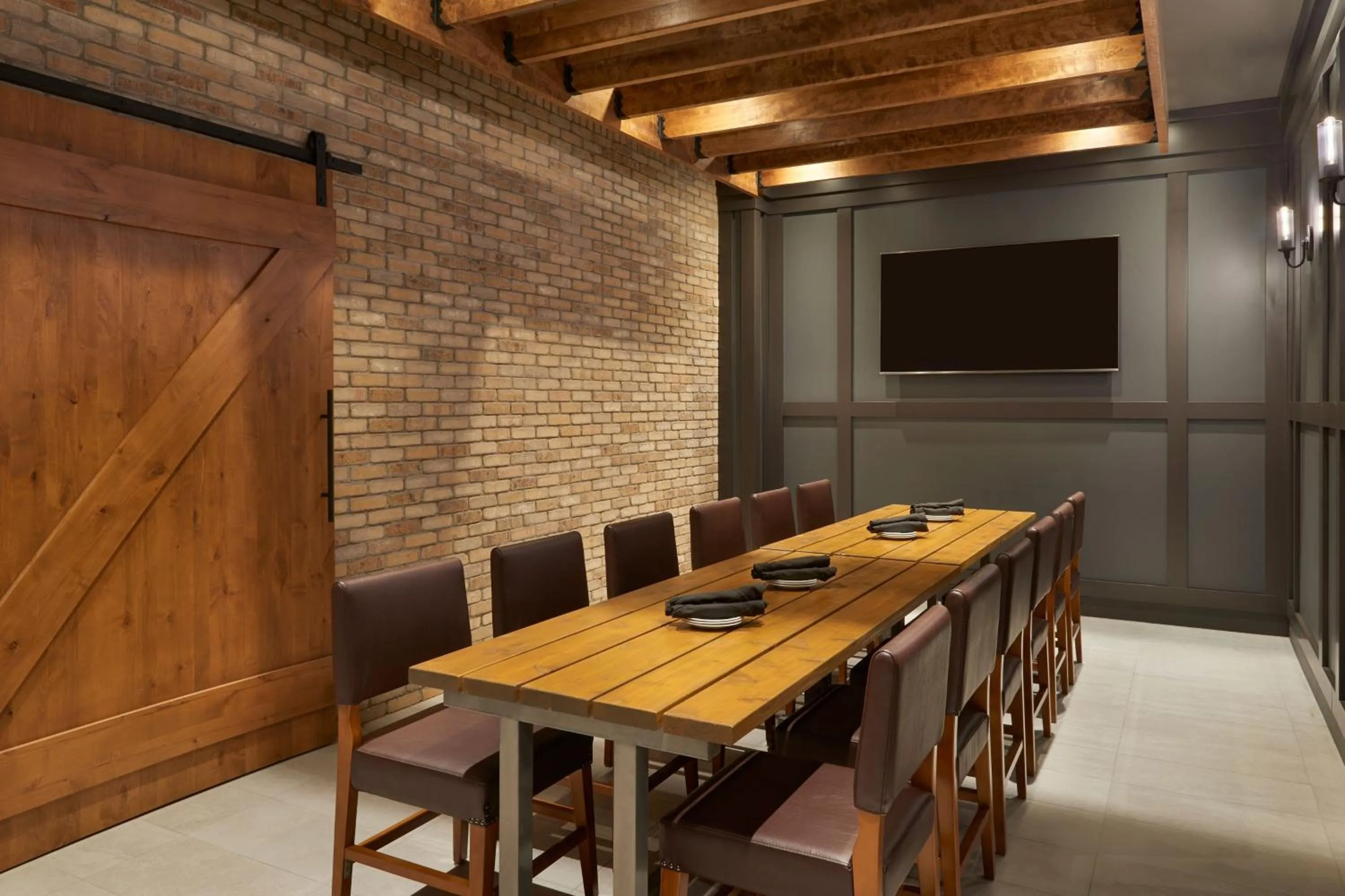 Restaurant/places to eat in Four Points by Sheraton Windsor Downtown