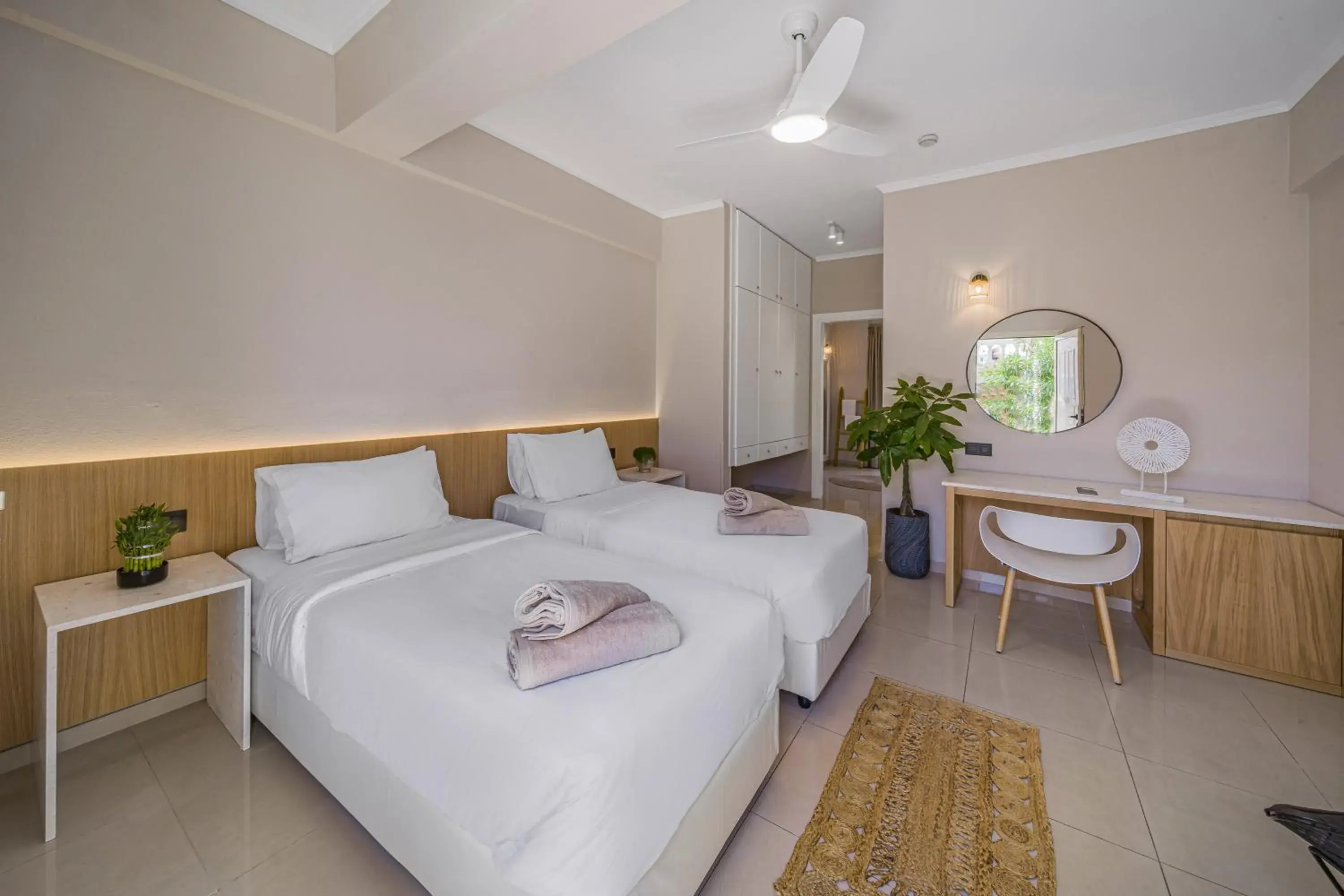 Superior One-Bedroom Apartment with Garden View in Notos Heights Hotel & Suites Superior One-Bedroom Apartment with Garden View in Notos Heights Hotel & Suites