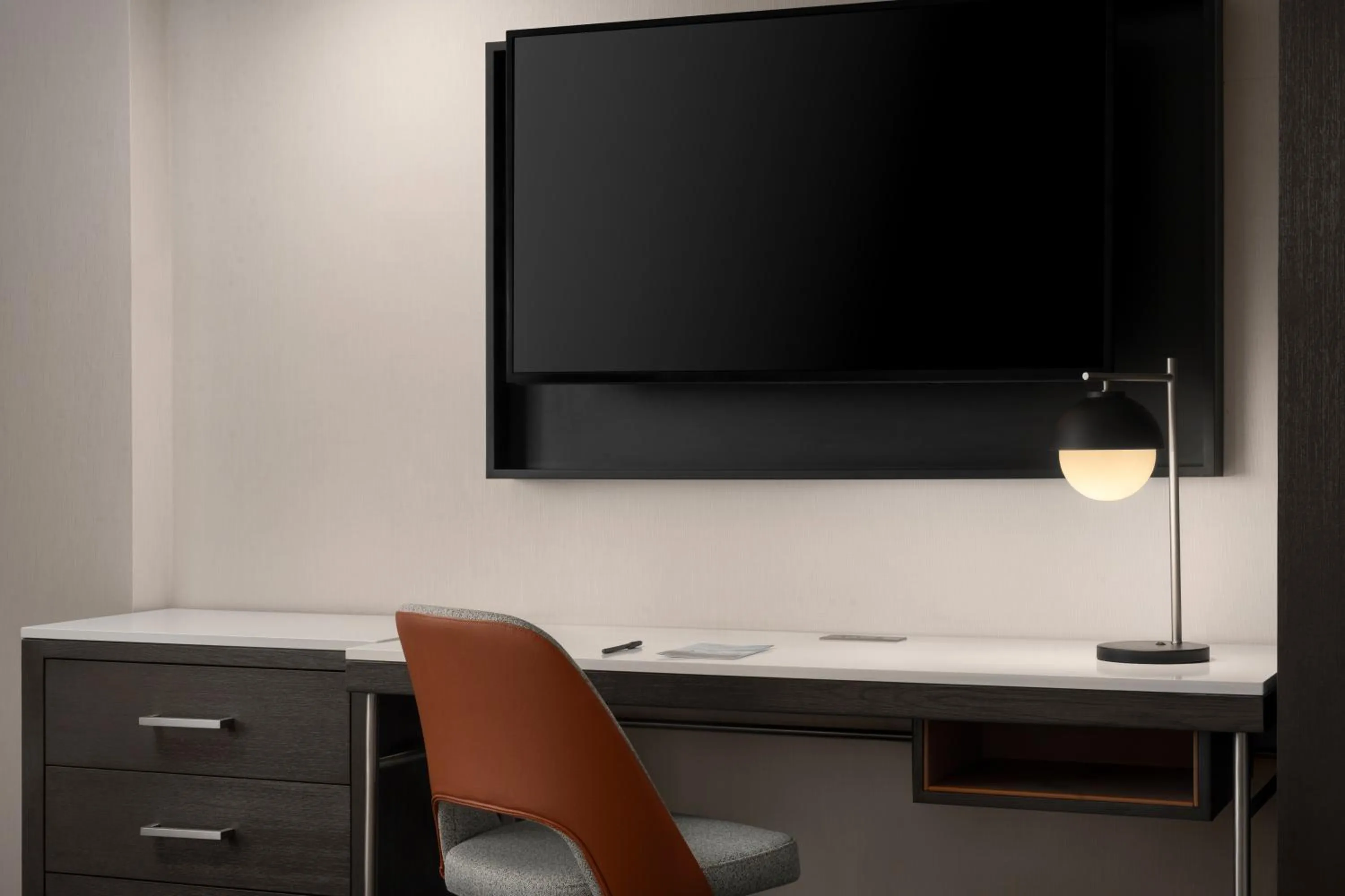 Bedroom in Courtyard New Haven at Yale