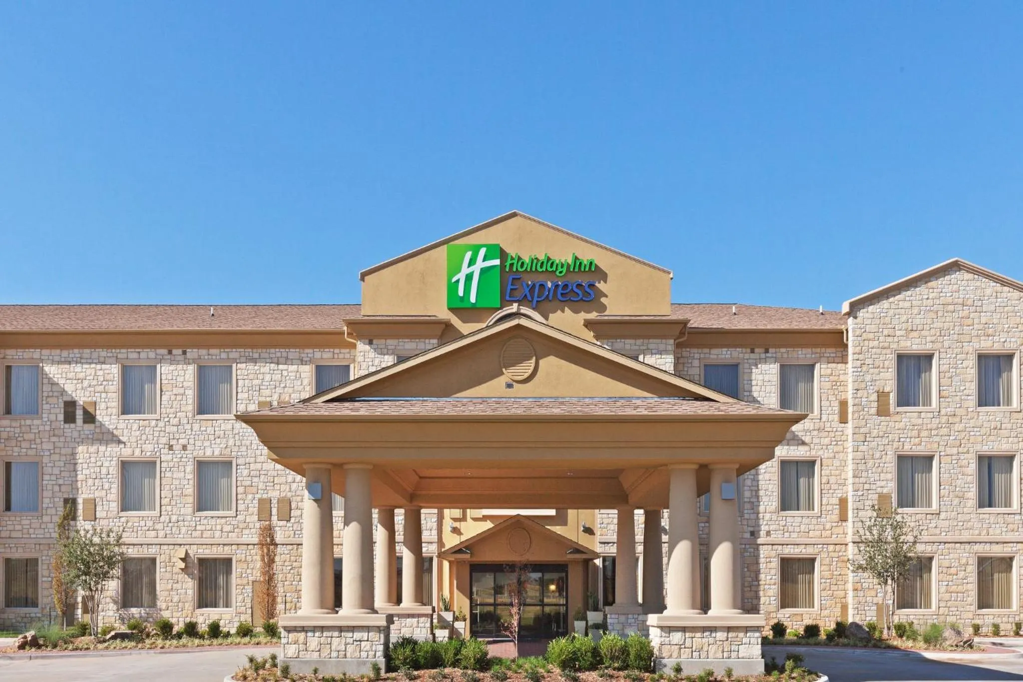 Property building in Holiday Inn Express & Suites Oklahoma City NW - Quail Springs by IHG