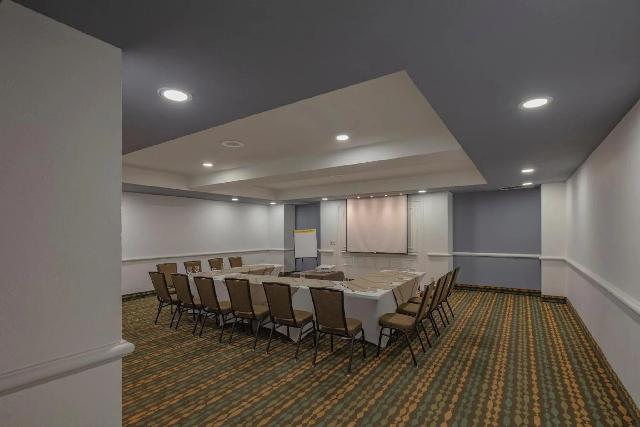 Meeting/conference room in Holiday Inn Puebla La Noria by IHG