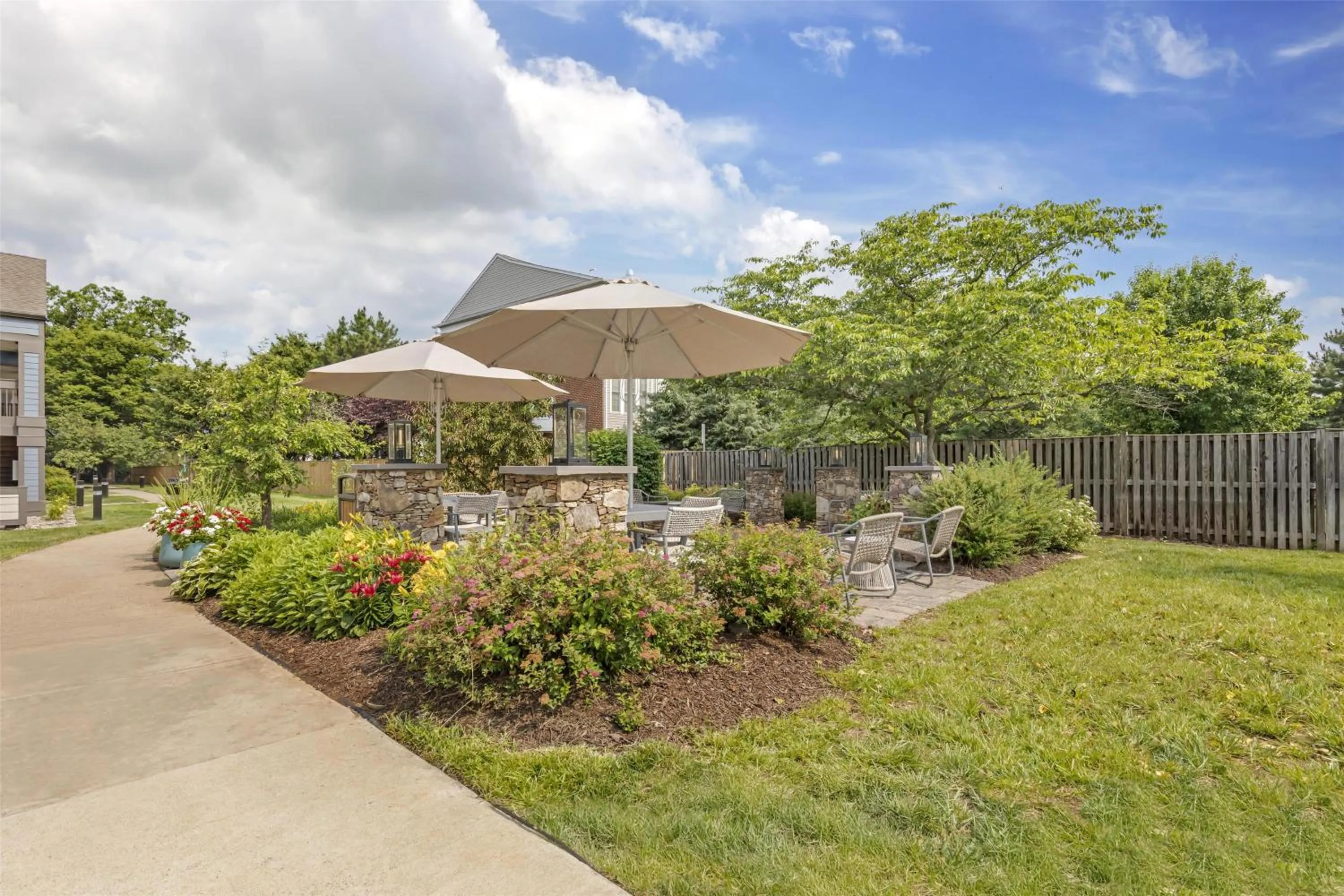 Property building in Sonesta ES Suites Dulles Airport