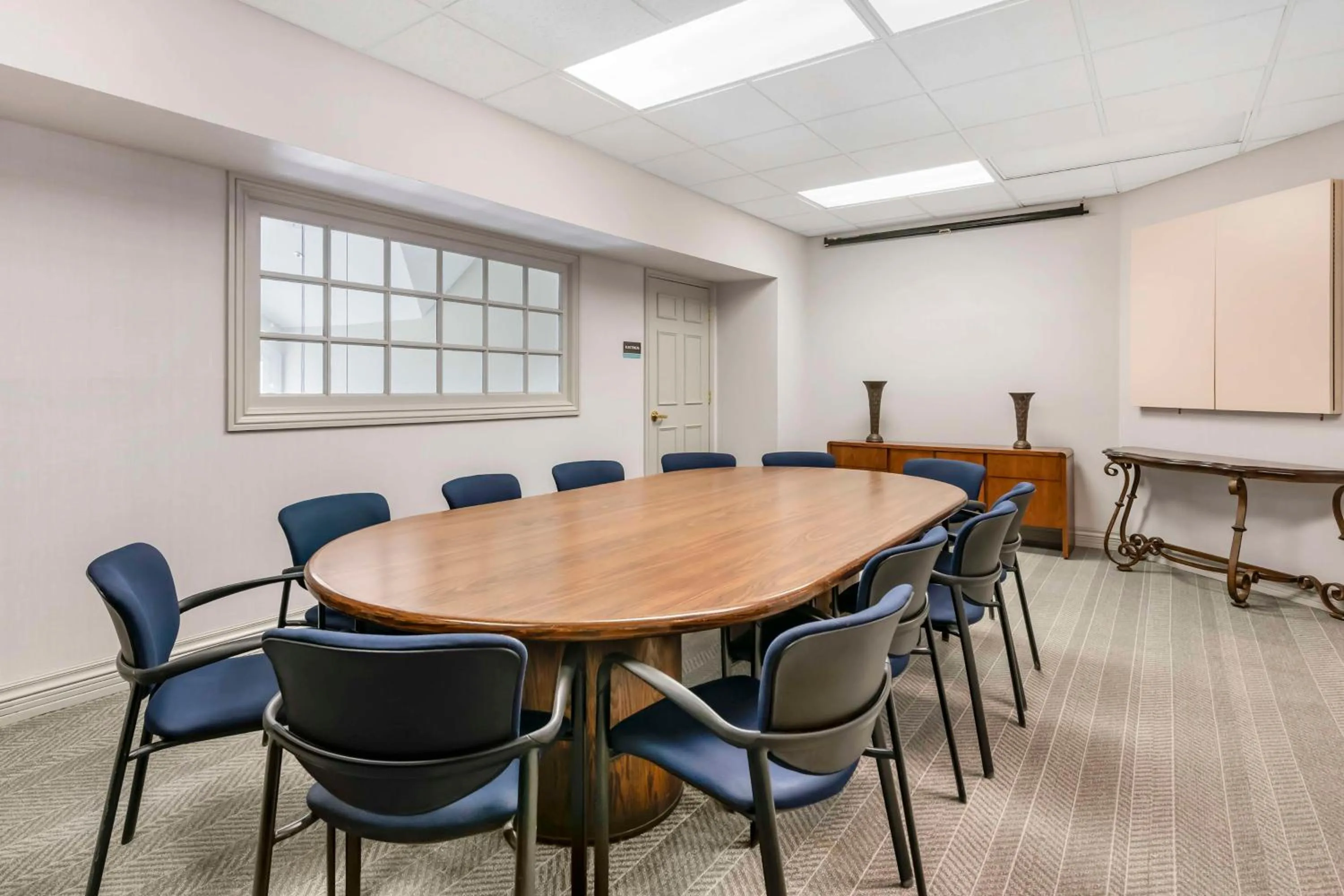 Meeting/conference room in Sonesta ES Suites Dulles Airport