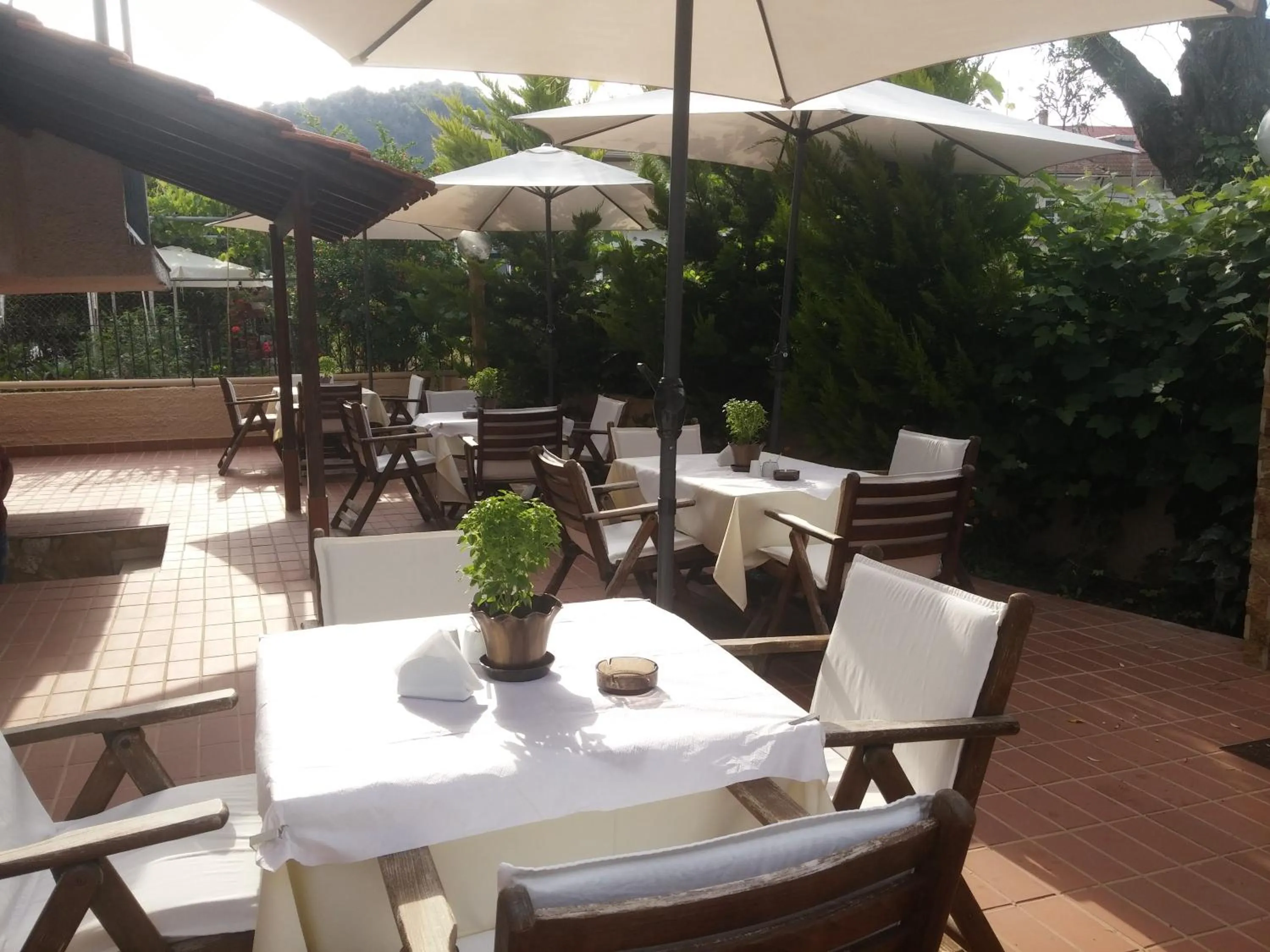 Patio in Vanta Hotel