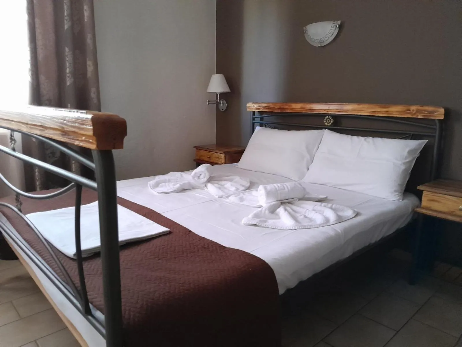 Bedroom in Vanta Hotel