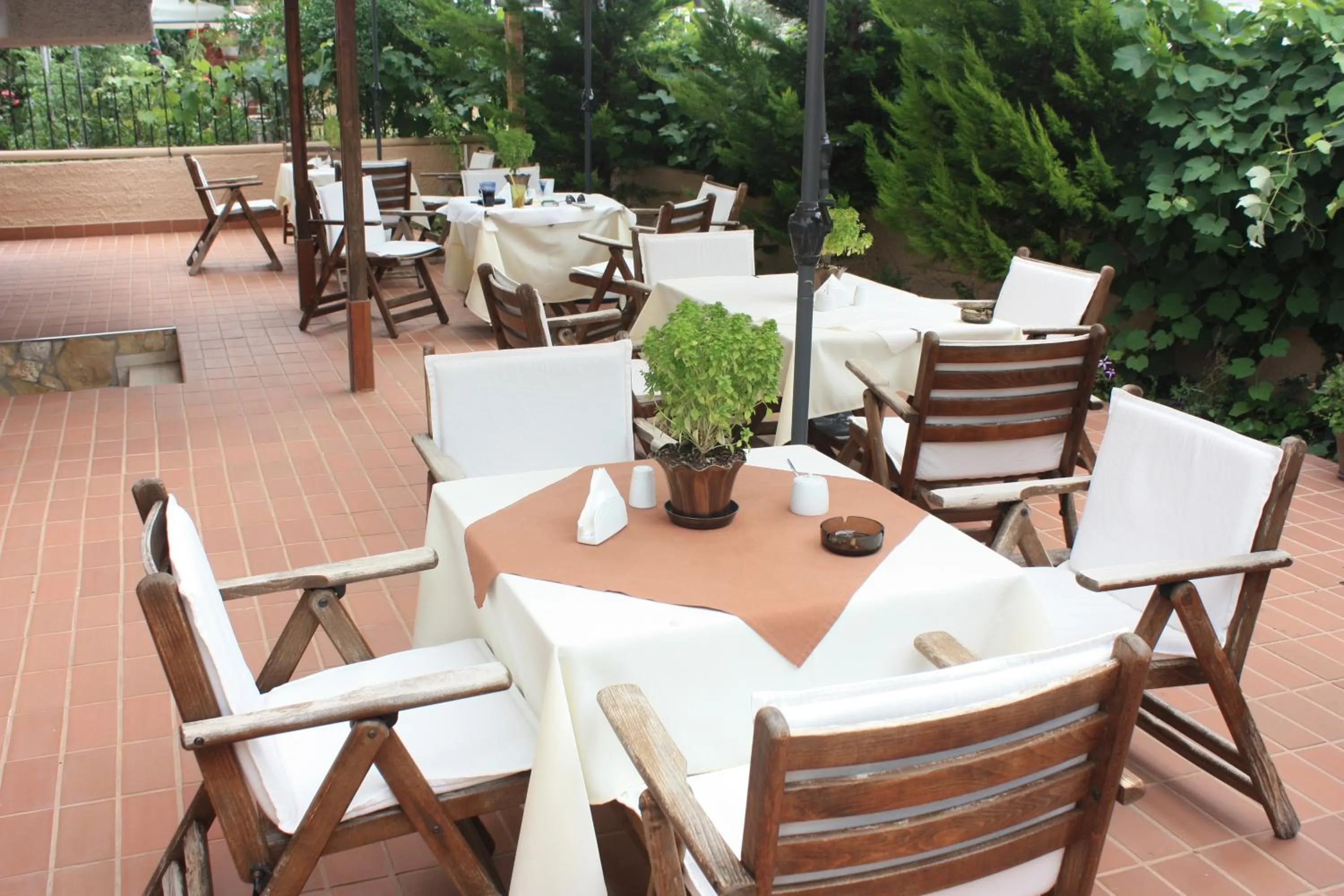 Patio in Vanta Hotel