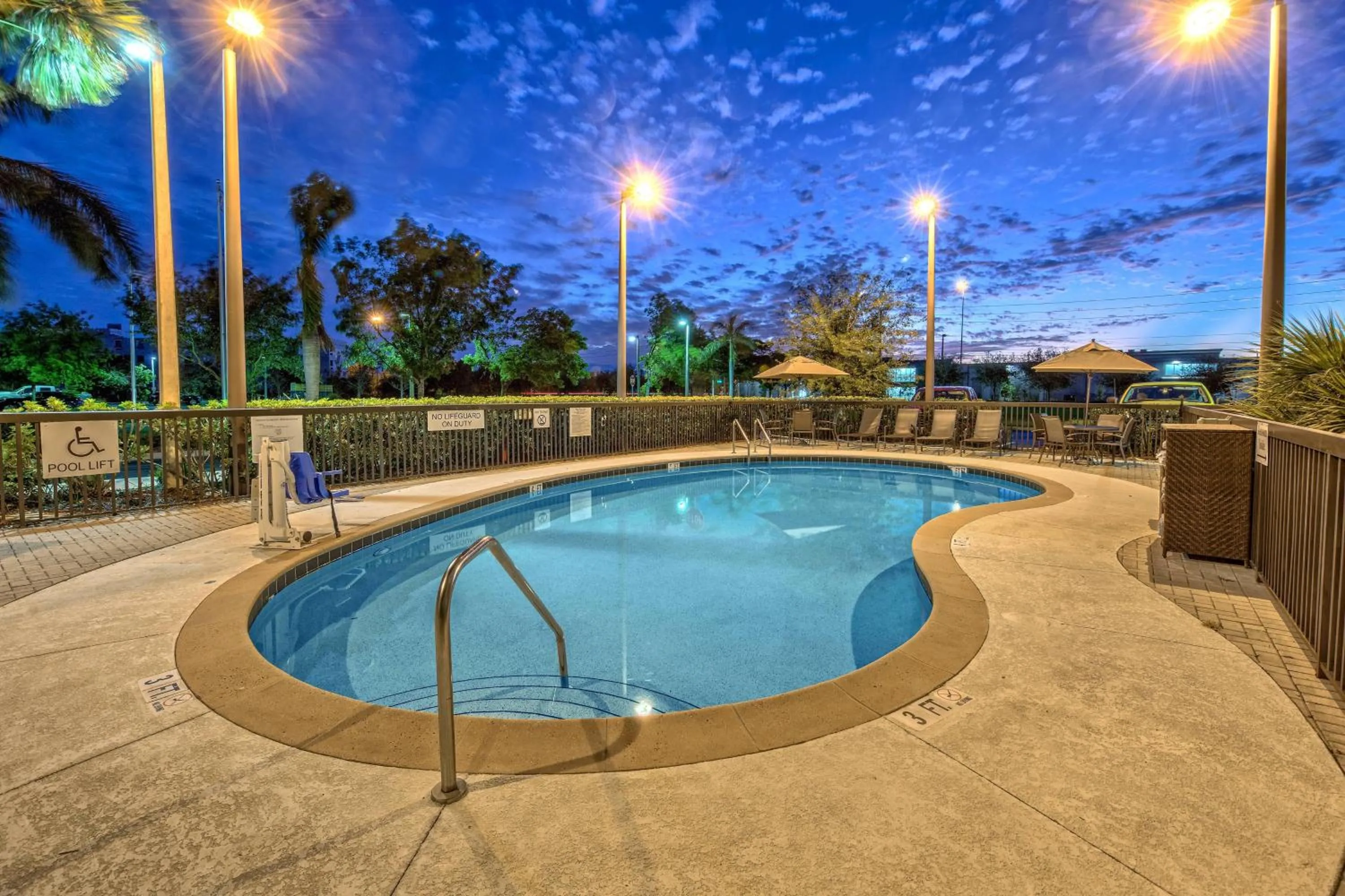 Swimming pool in Fairfield Inn and Suites by Marriott Naples