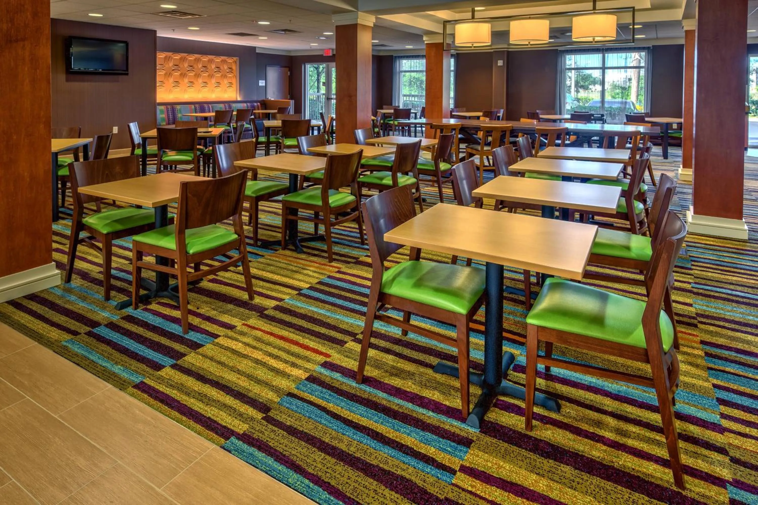 Restaurant/places to eat in Fairfield Inn and Suites by Marriott Naples
