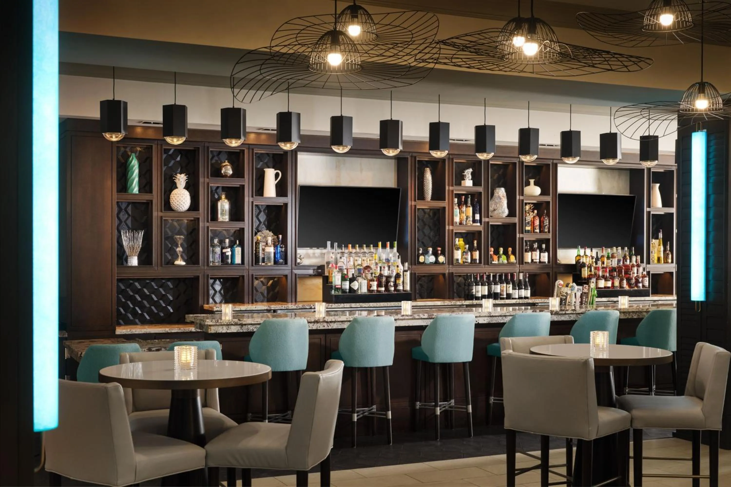 Lounge or bar in Boca Raton Marriott at Boca Center