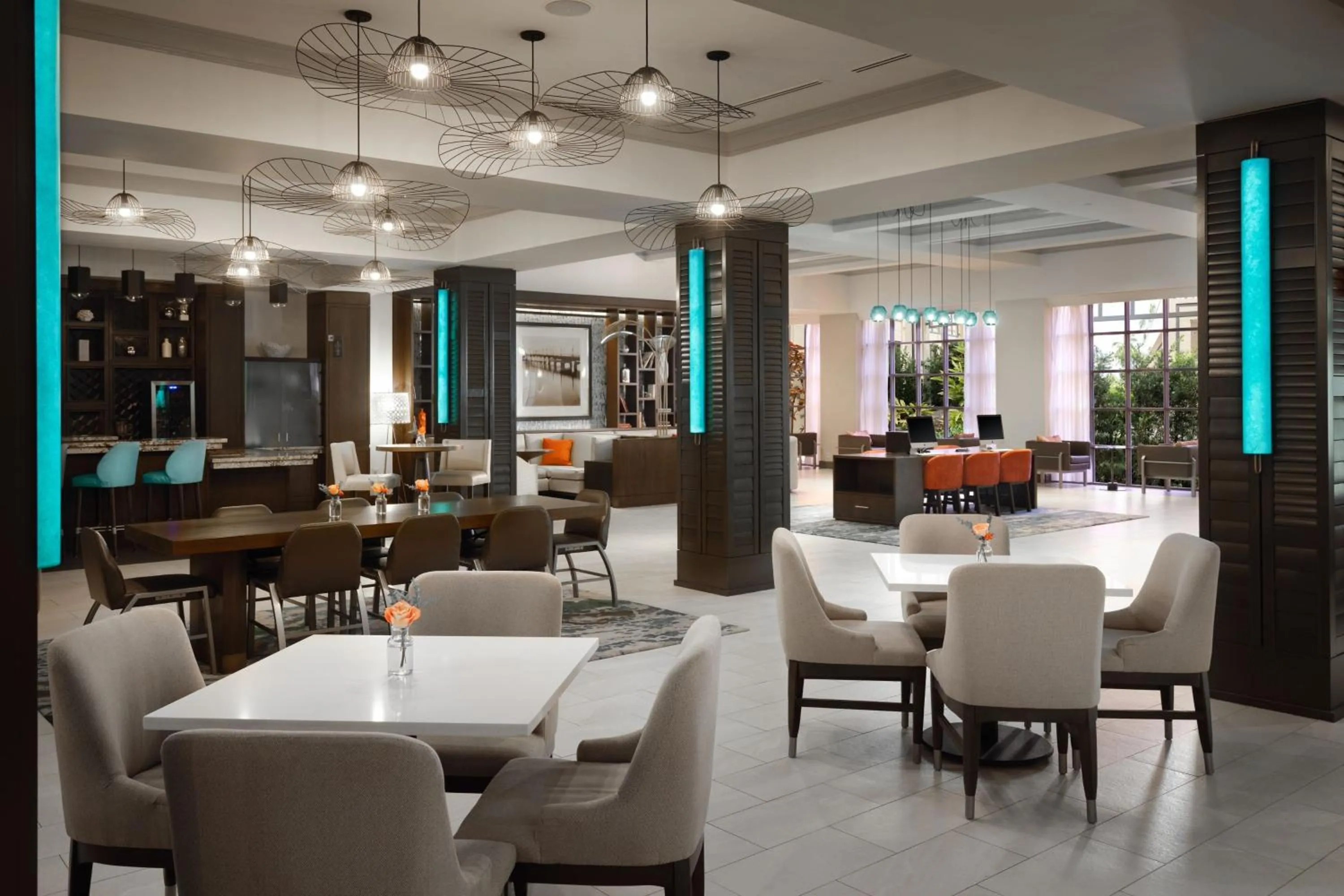 Restaurant/places to eat in Boca Raton Marriott at Boca Center