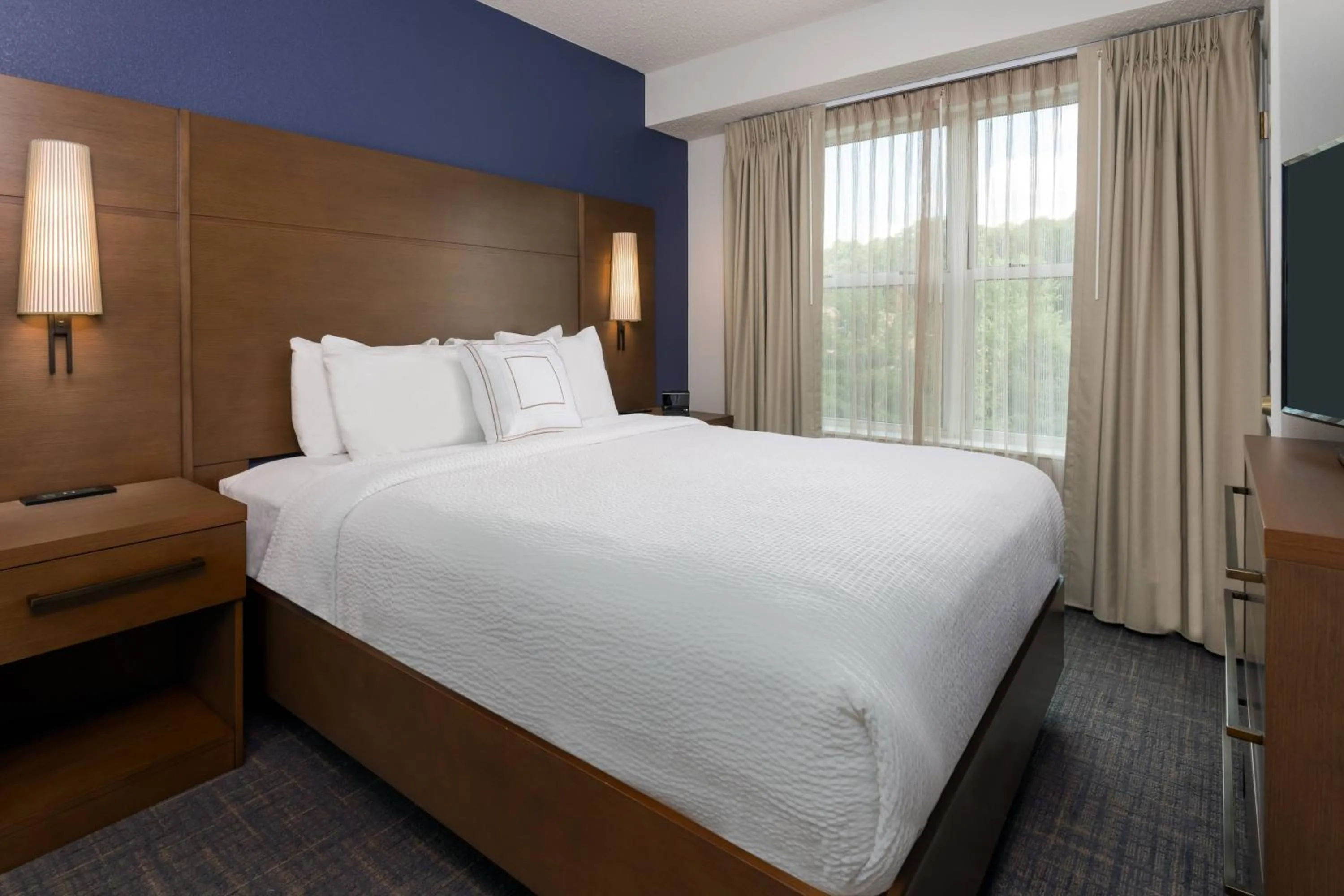 Bedroom, Bed in Residence Inn Wayne