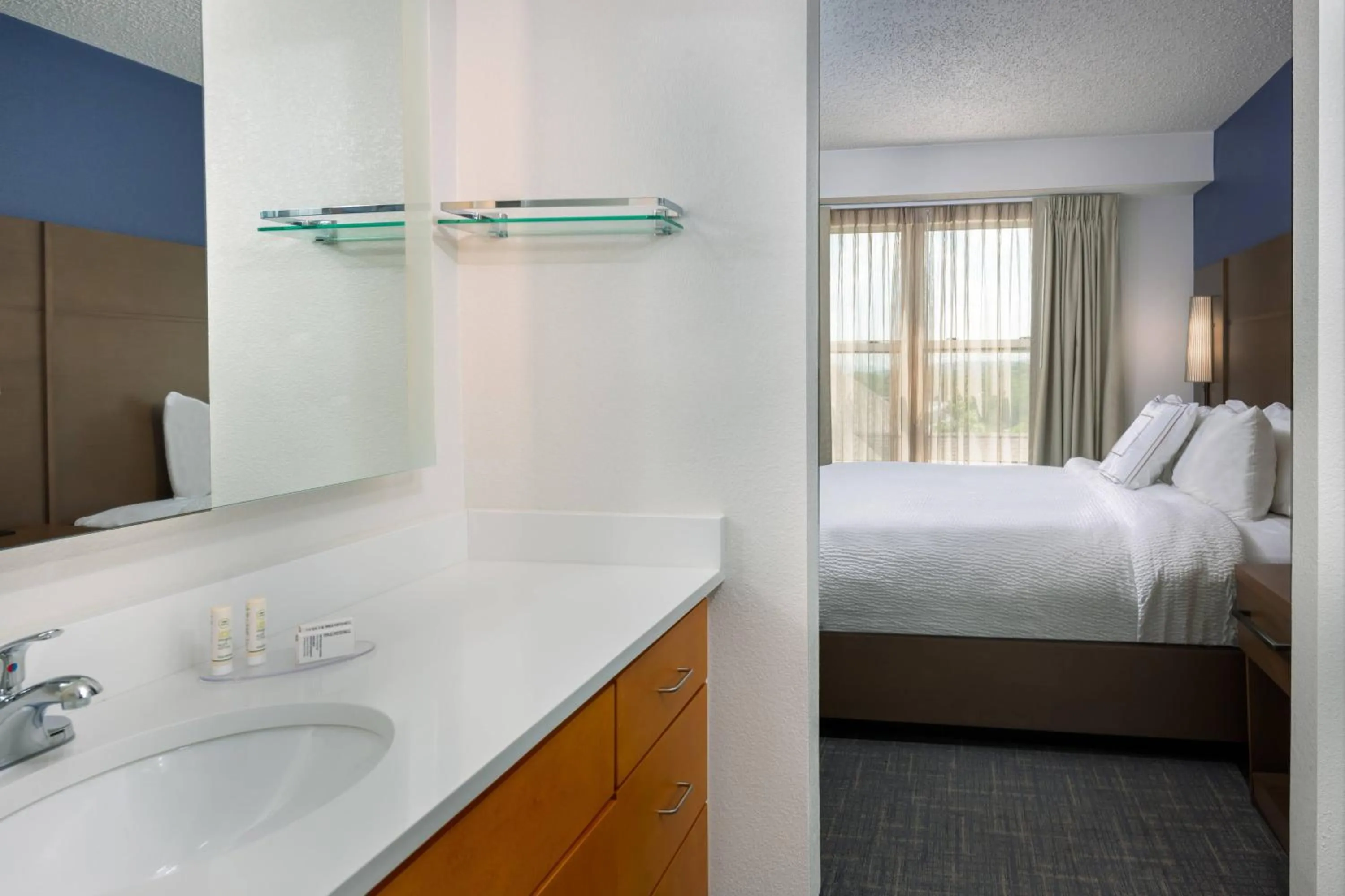 Bathroom, Bed in Residence Inn Wayne