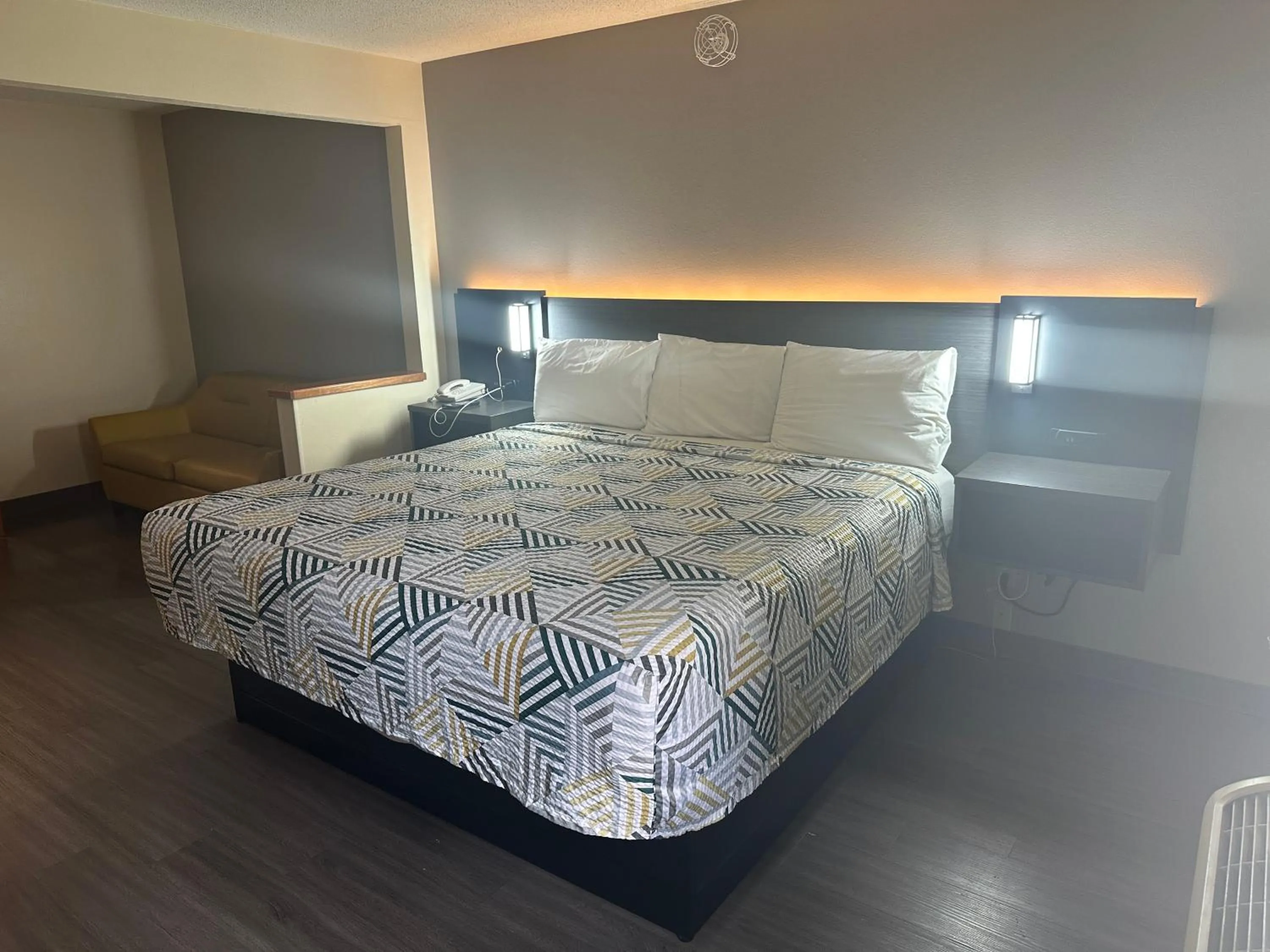 Bed in Motel 6-Anderson, IN