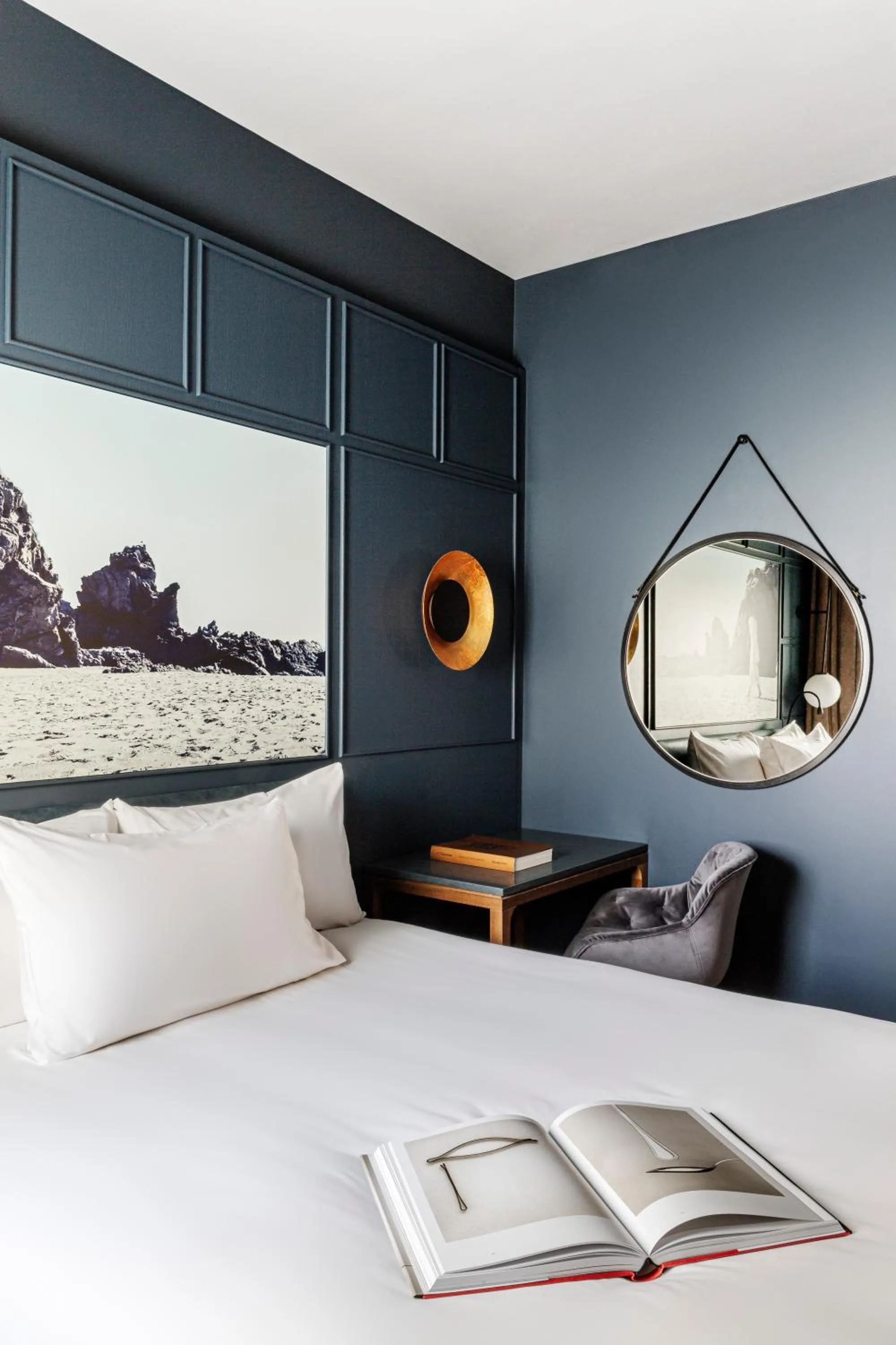 Bed in Radisson Blu Hotel, Madrid Prado