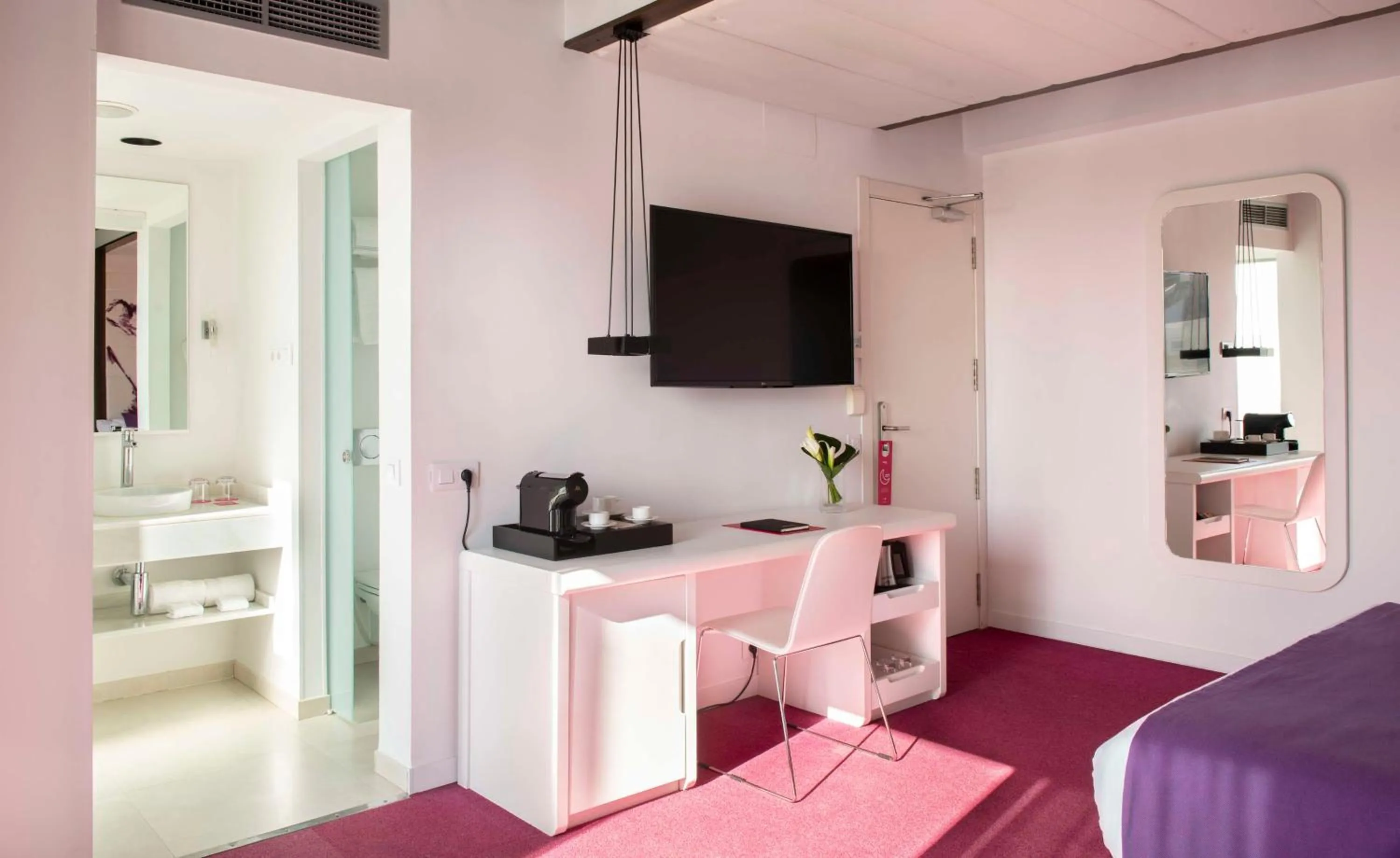 Bedroom, Bed in Allegro Barcelona