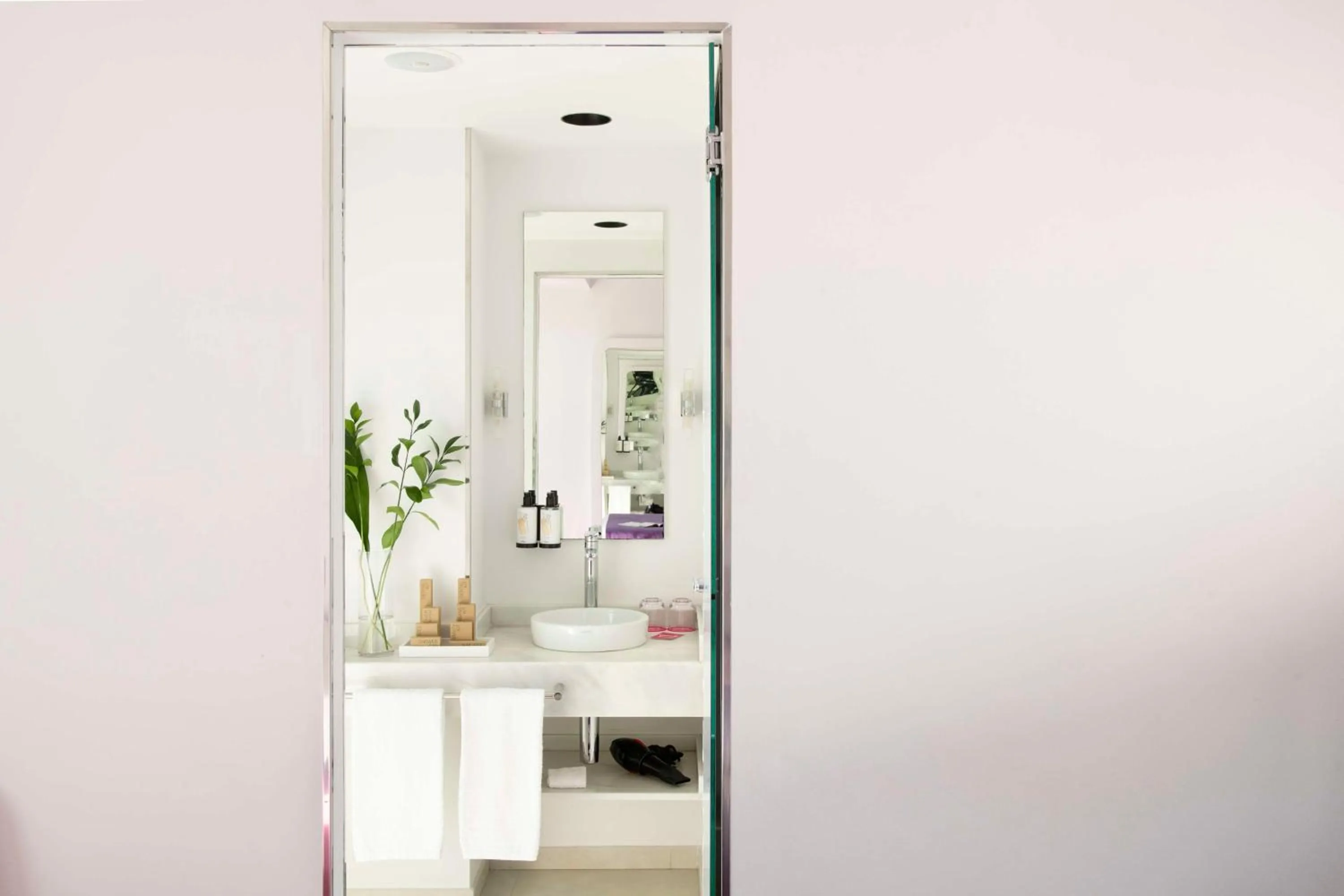 Bathroom in Allegro Barcelona