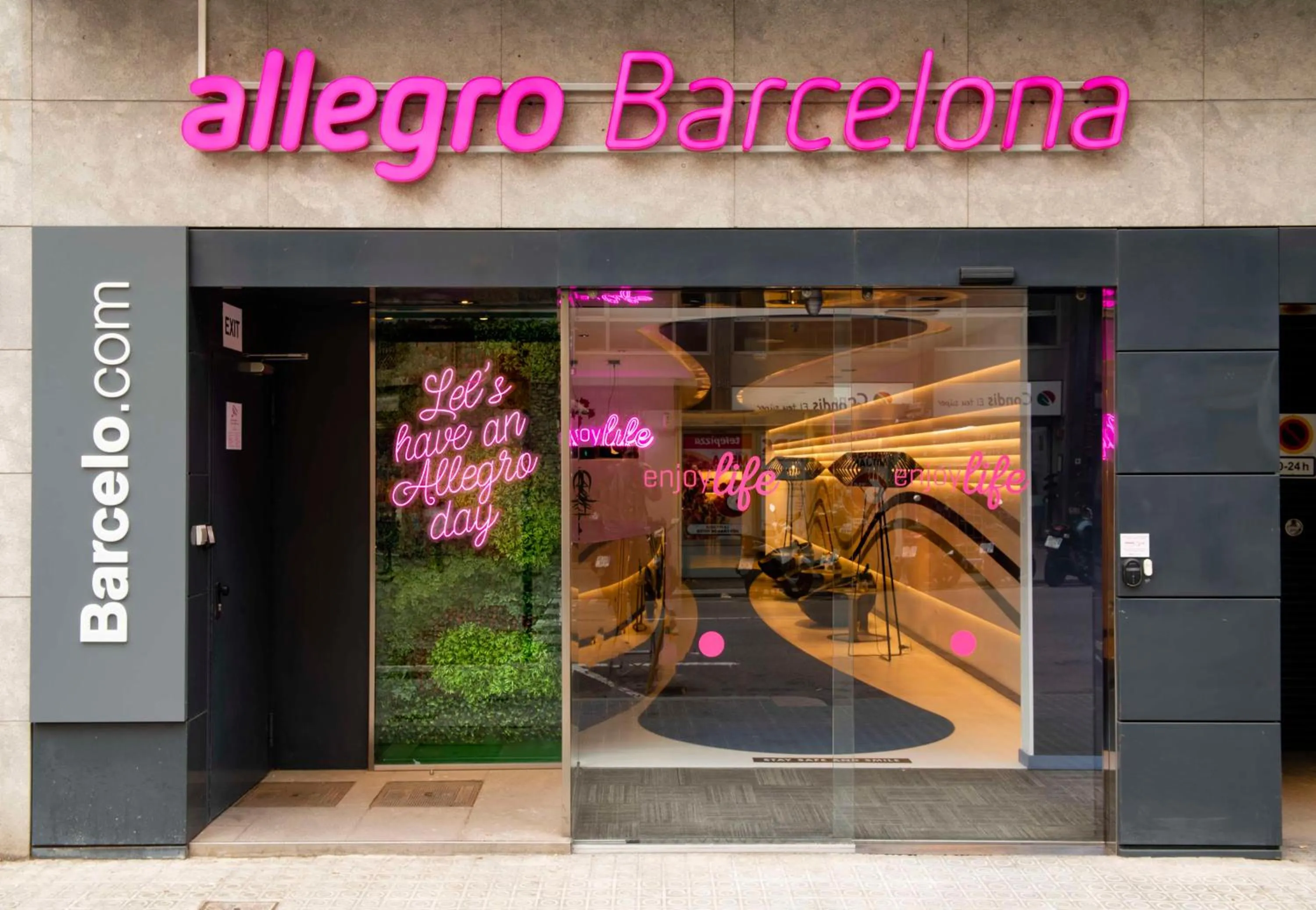Property building in Allegro Barcelona