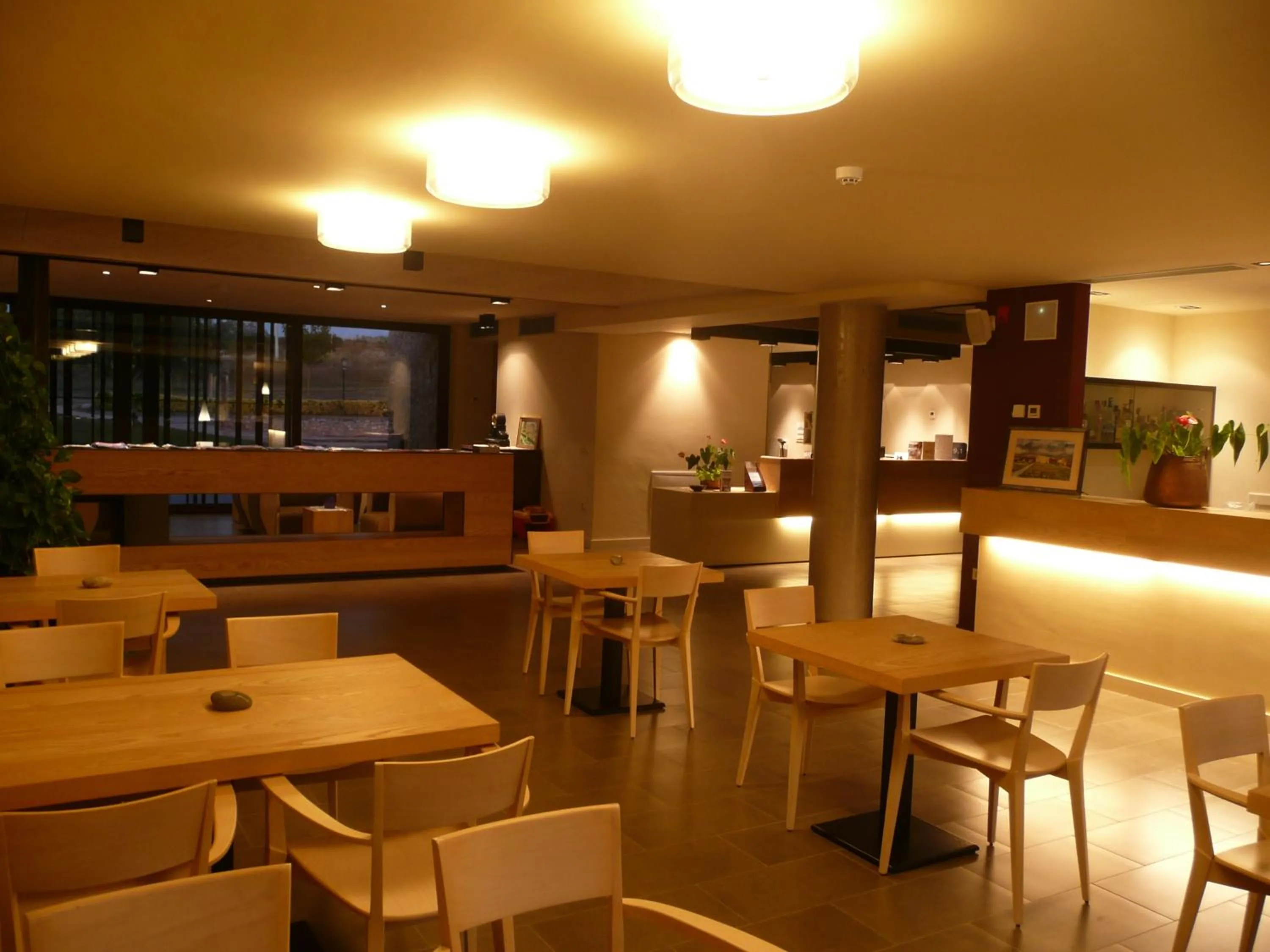 Lounge or bar in Hotel El Molí