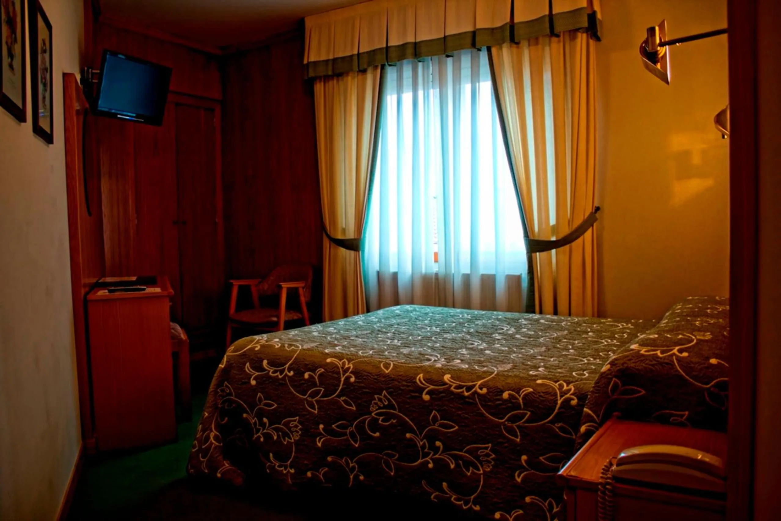 Photo of the whole room, Bed in Hotel Ramos