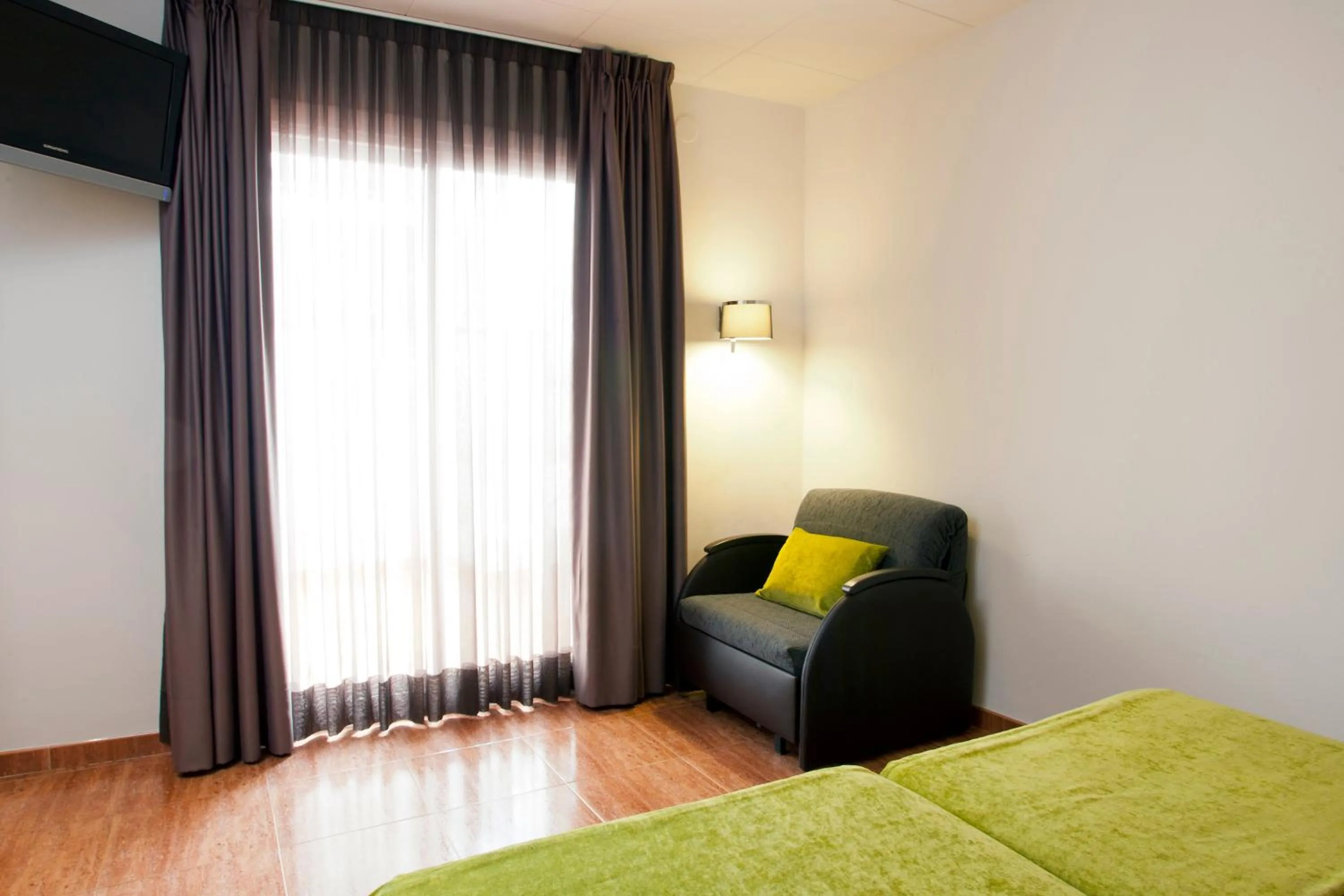 TV and multimedia, Bed in Bed and Breakfast El Pekinaire