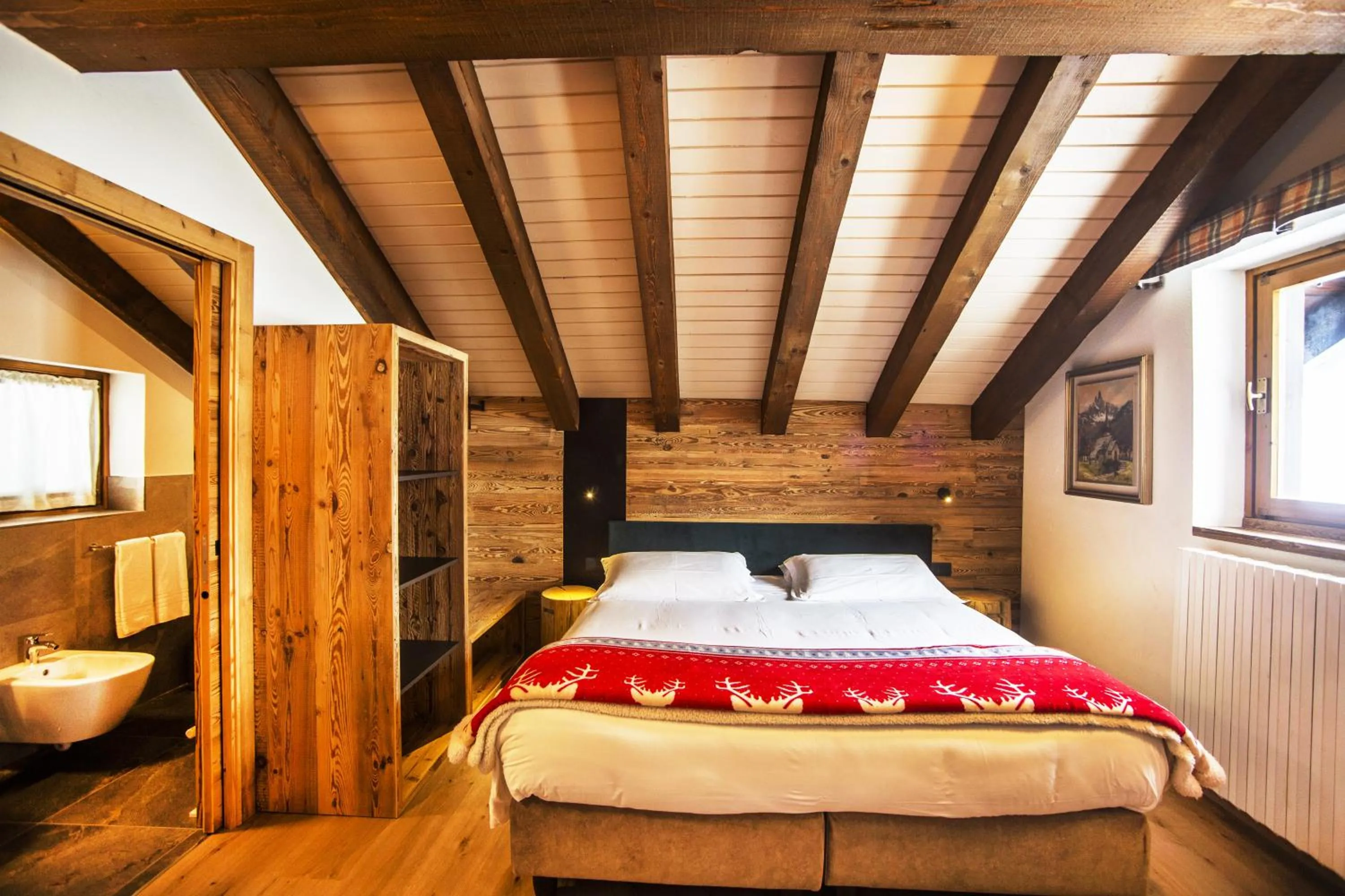 Bedroom, Bed in Hotel Pilier D'Angle & Wellness