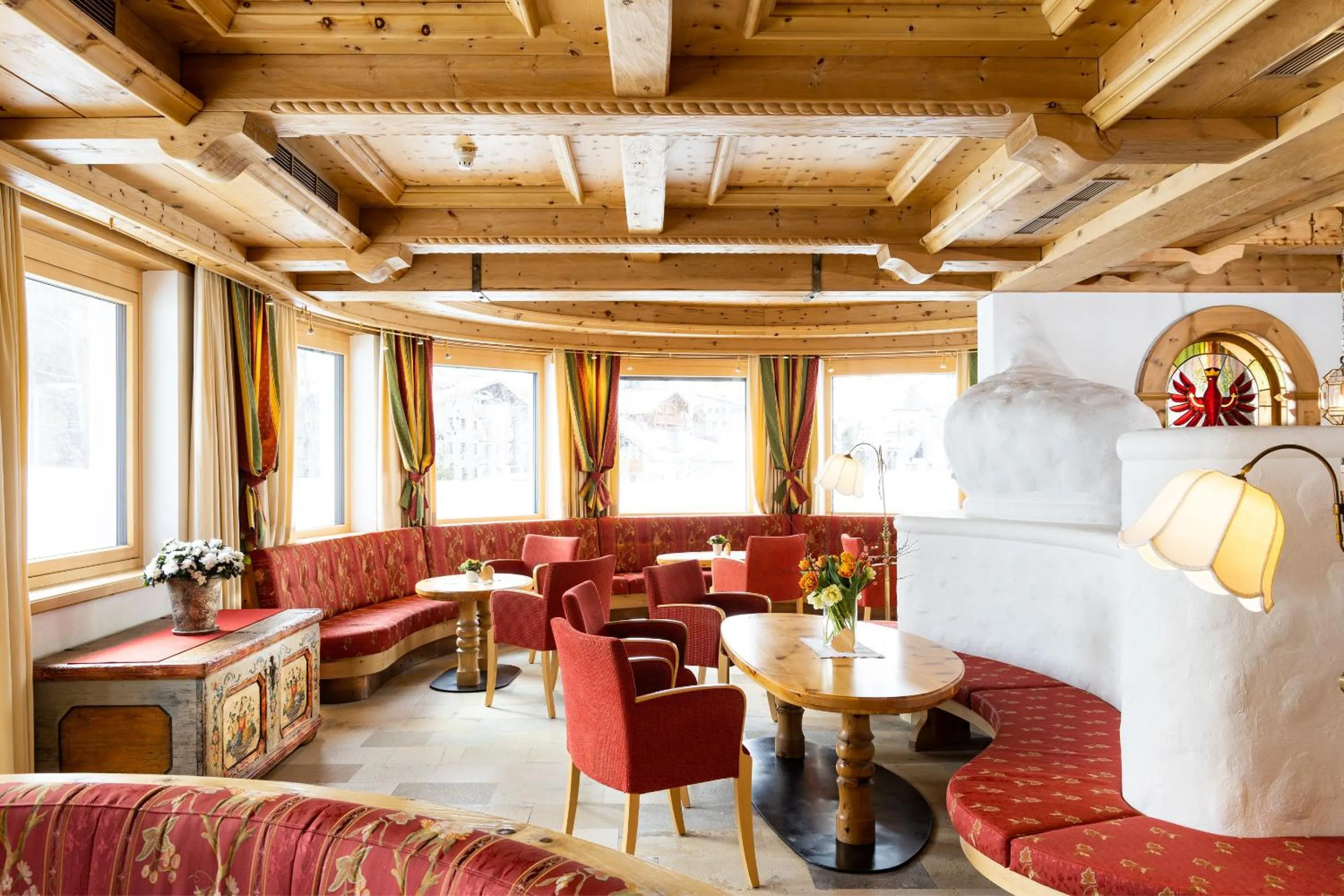 Lobby or reception in Alpenhotel Tirol