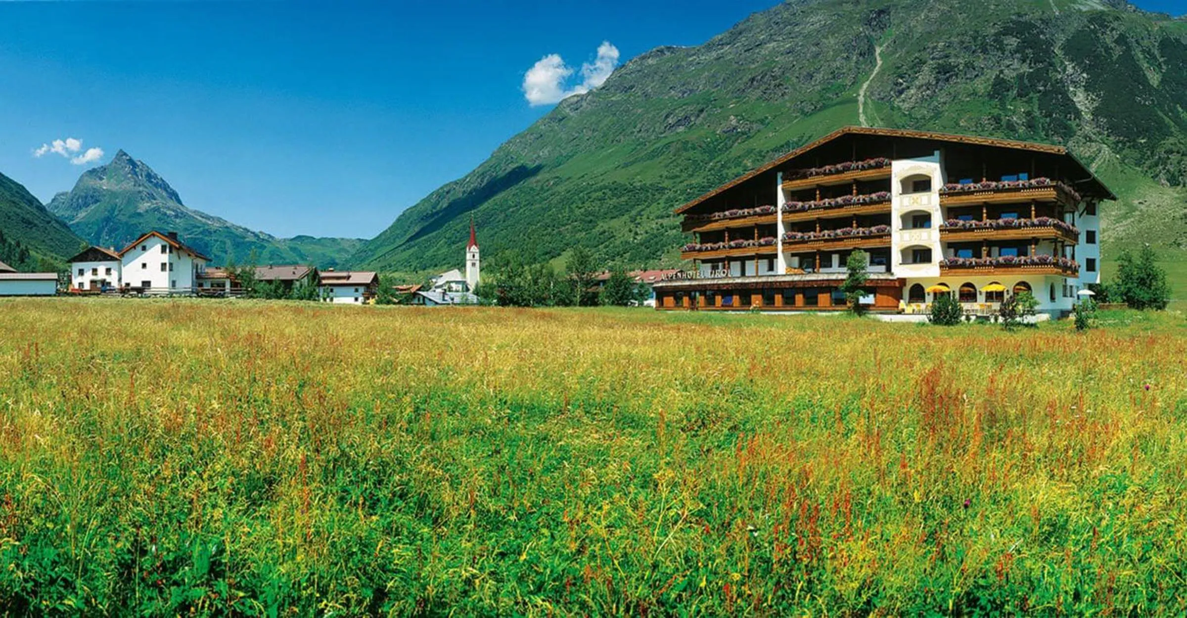 Property building in Alpenhotel Tirol