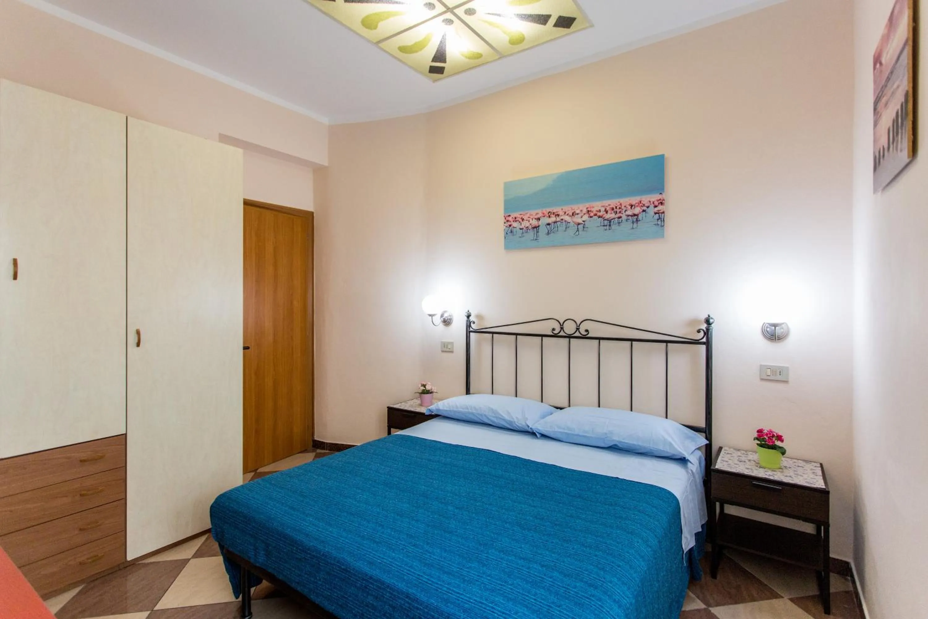 Bedroom, Bed in Residence Kimba