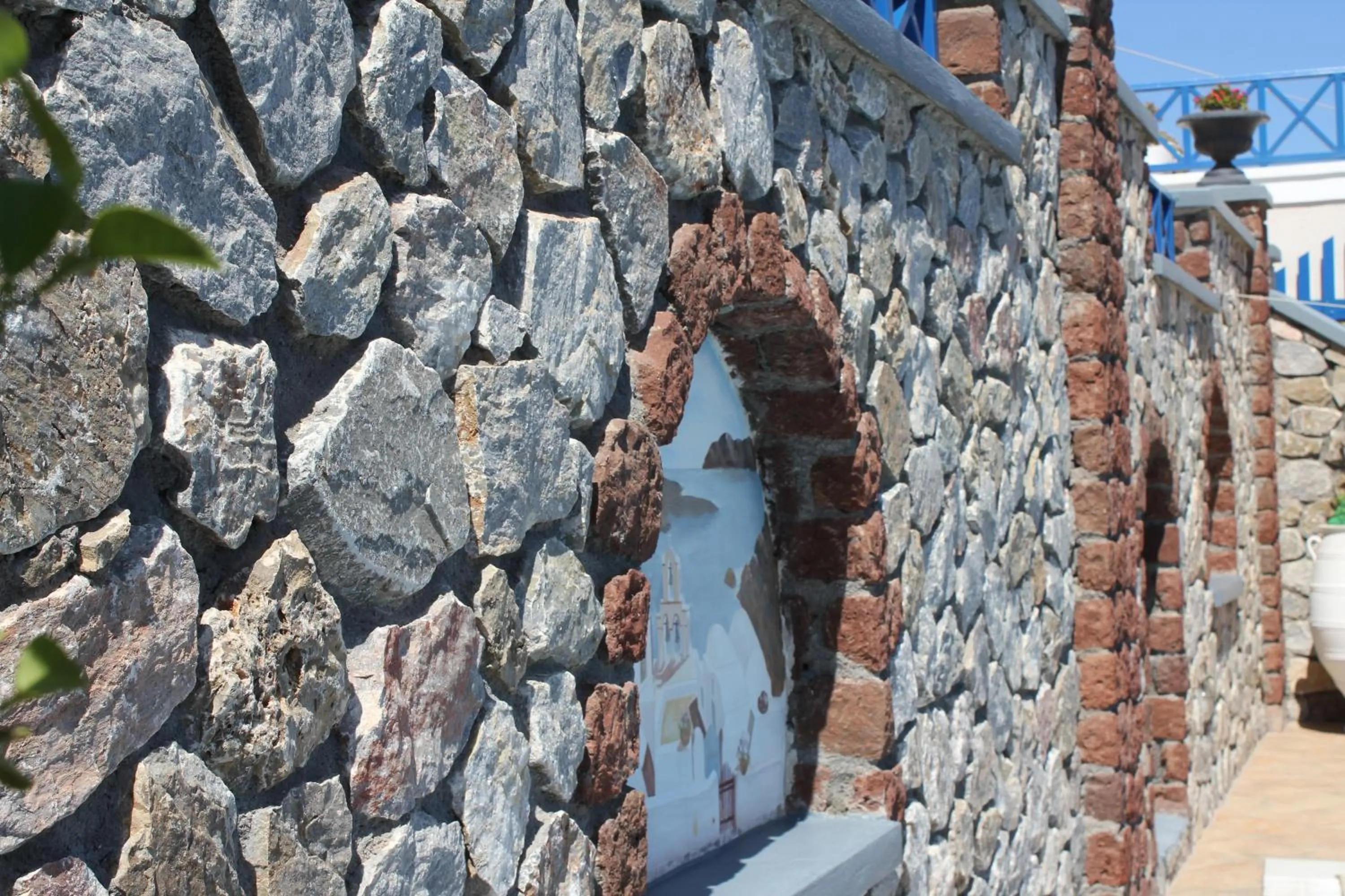 Decorative detail in Hotel Thira