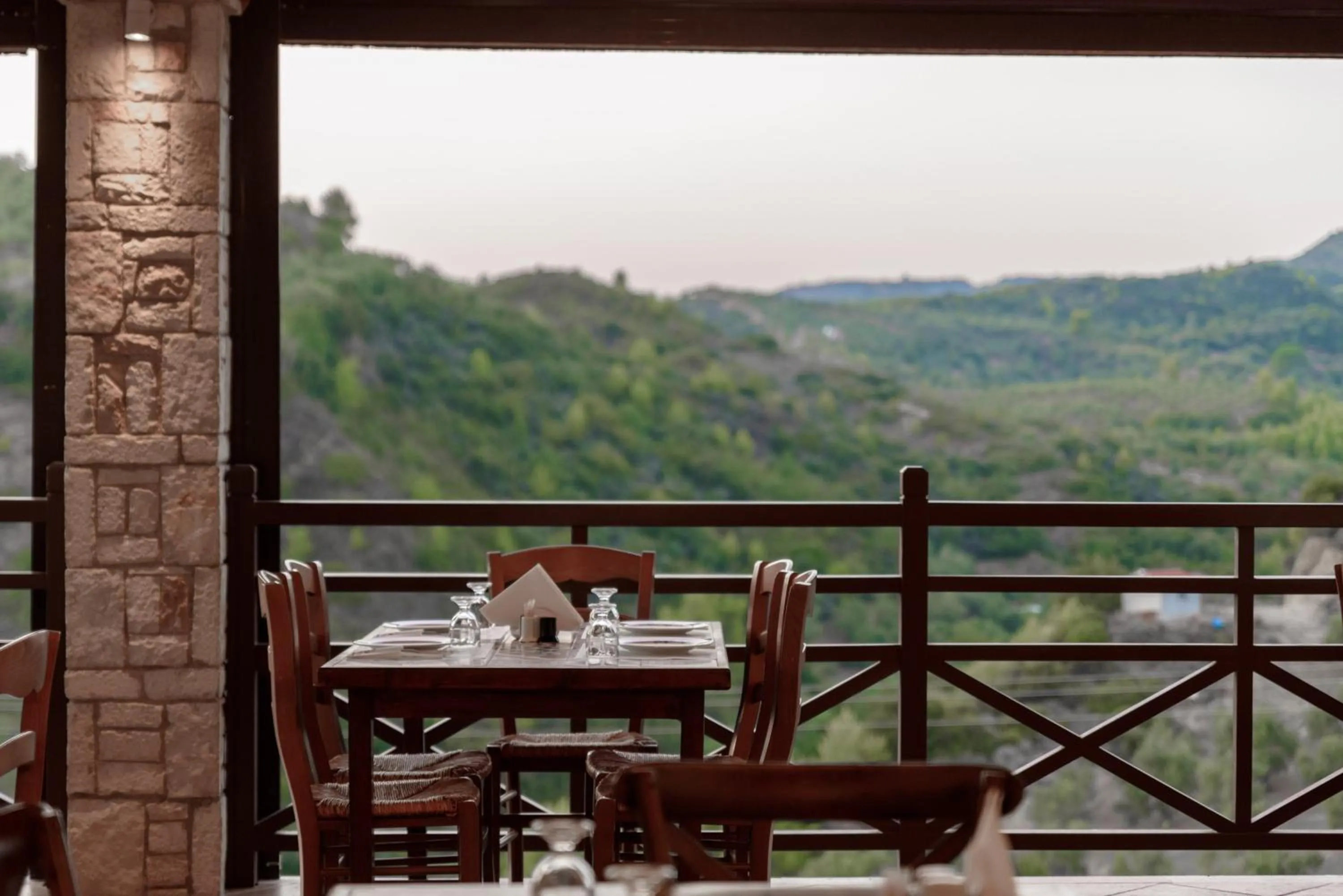 Restaurant/places to eat in Bacchus