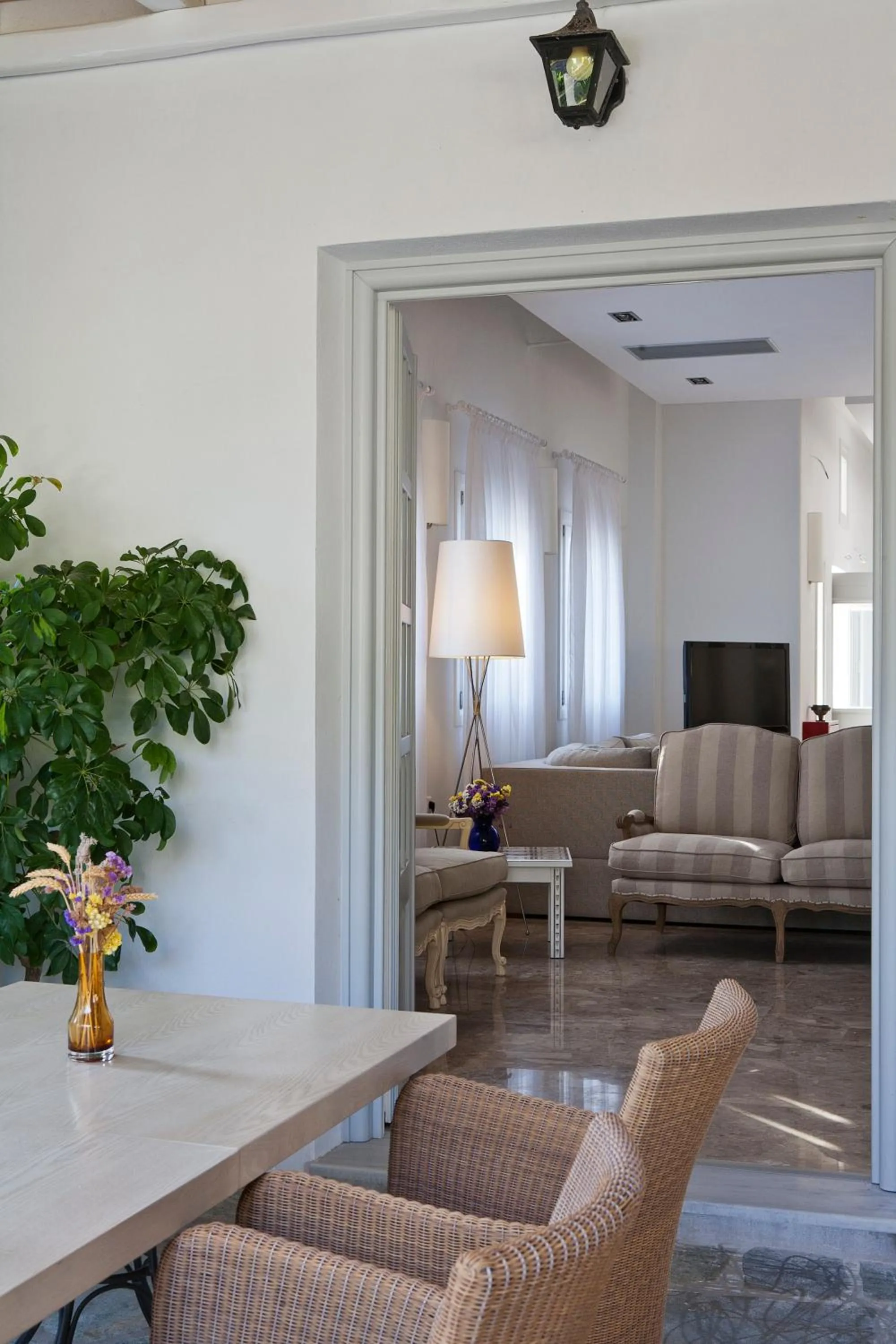 Lounge or bar in Kamari Hotel