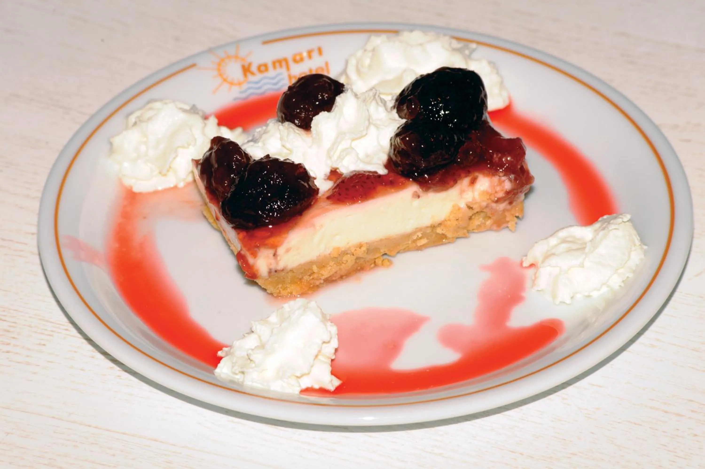 Food and drinks in Kamari Hotel