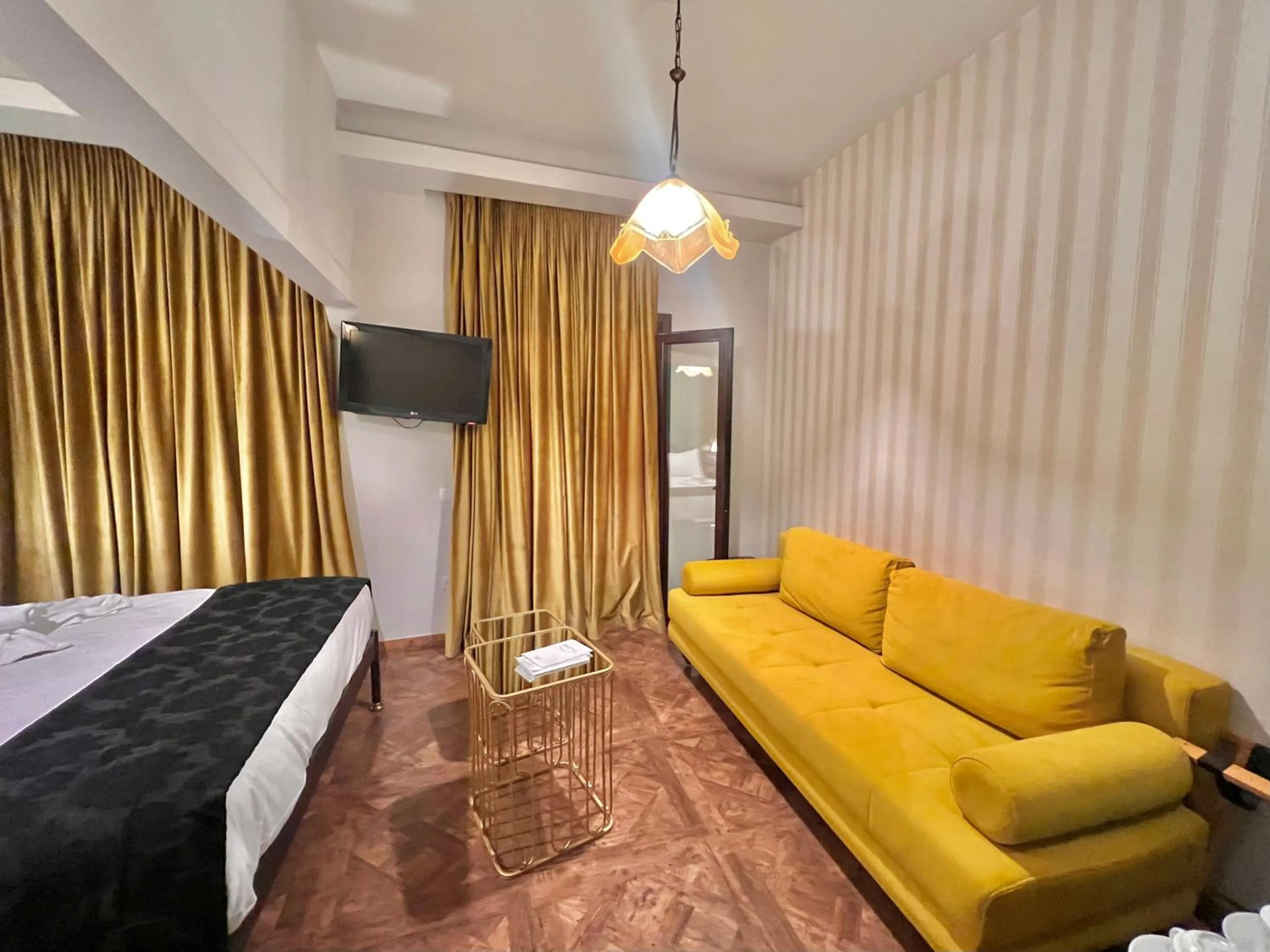 TV and multimedia, Bed in Pension Dafni