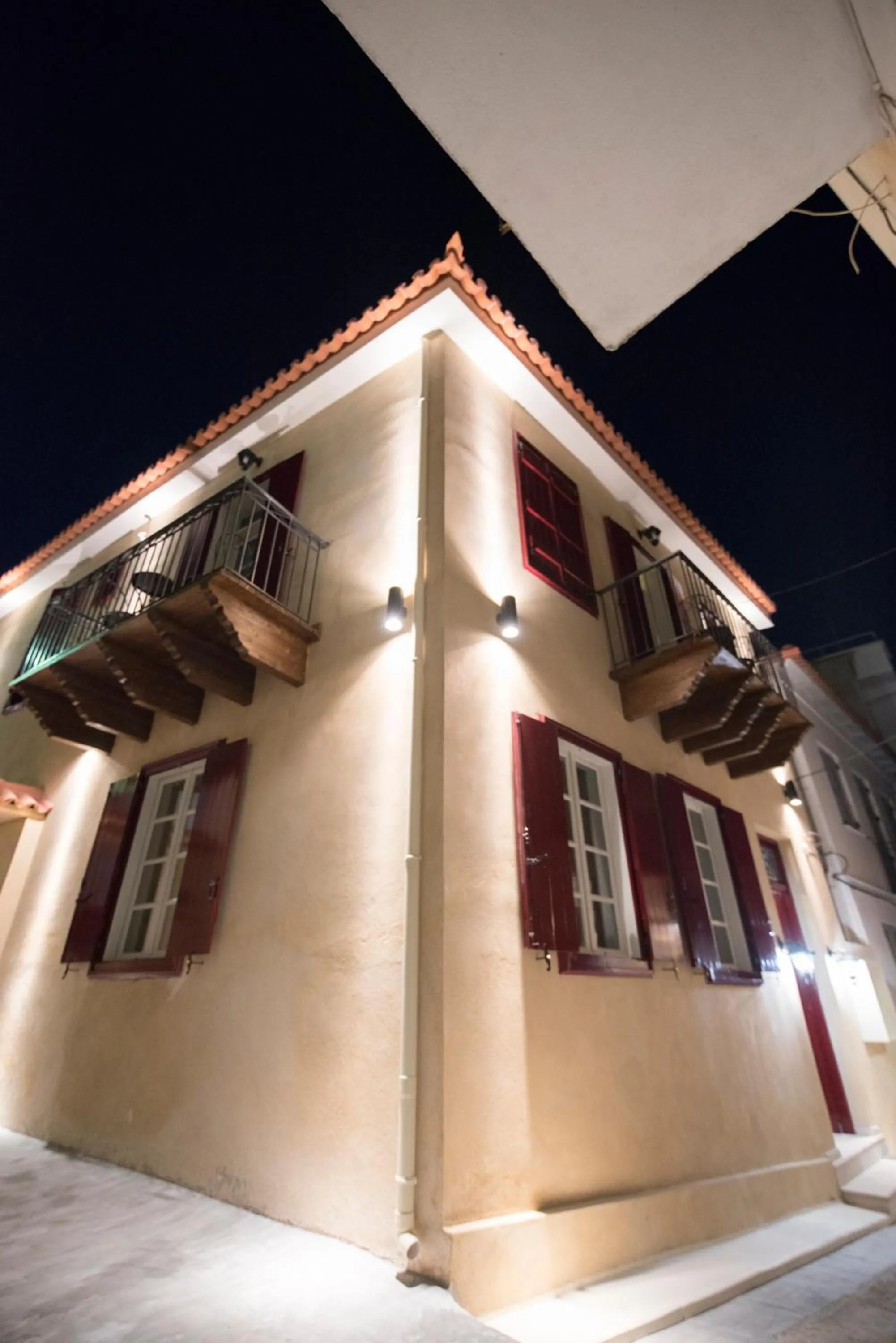 Property building in Pension Dafni