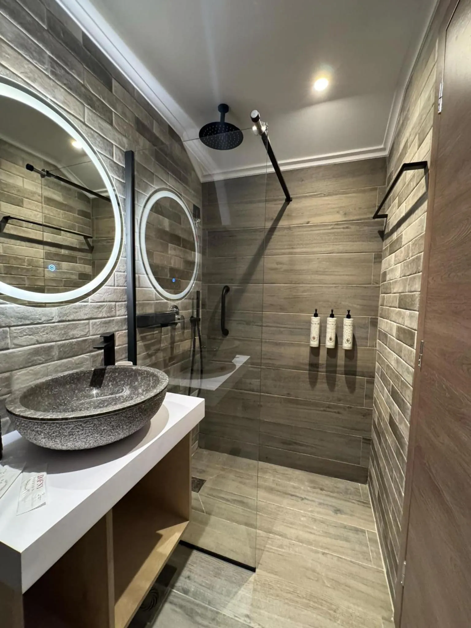 Shower in Pension Dafni