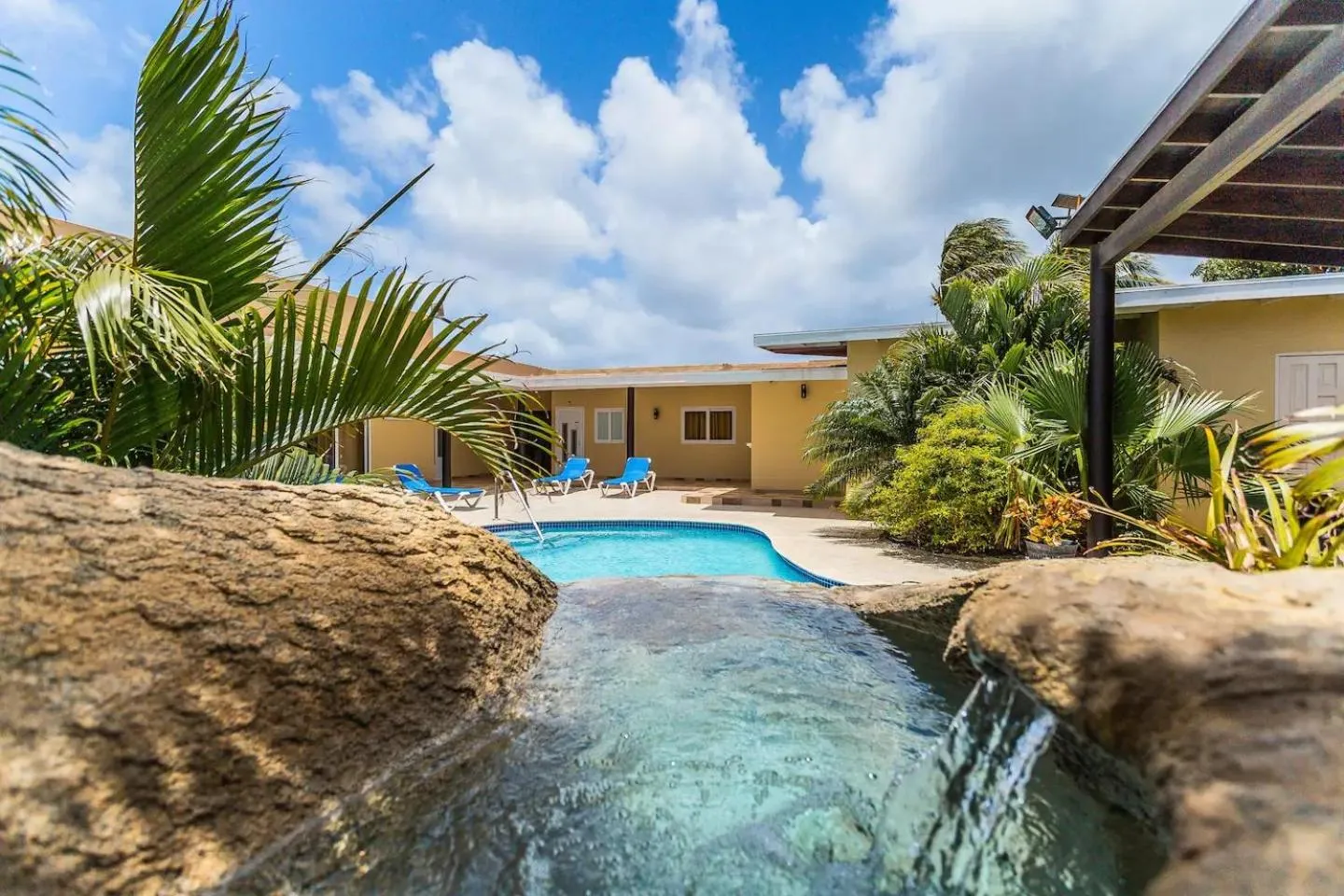 Pool view in Juanedu Suites