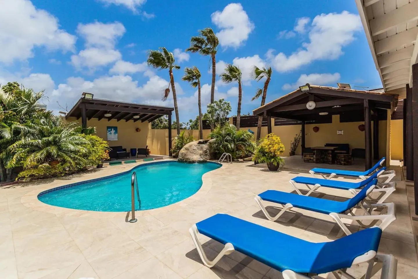 Pool view in Juanedu Suites
