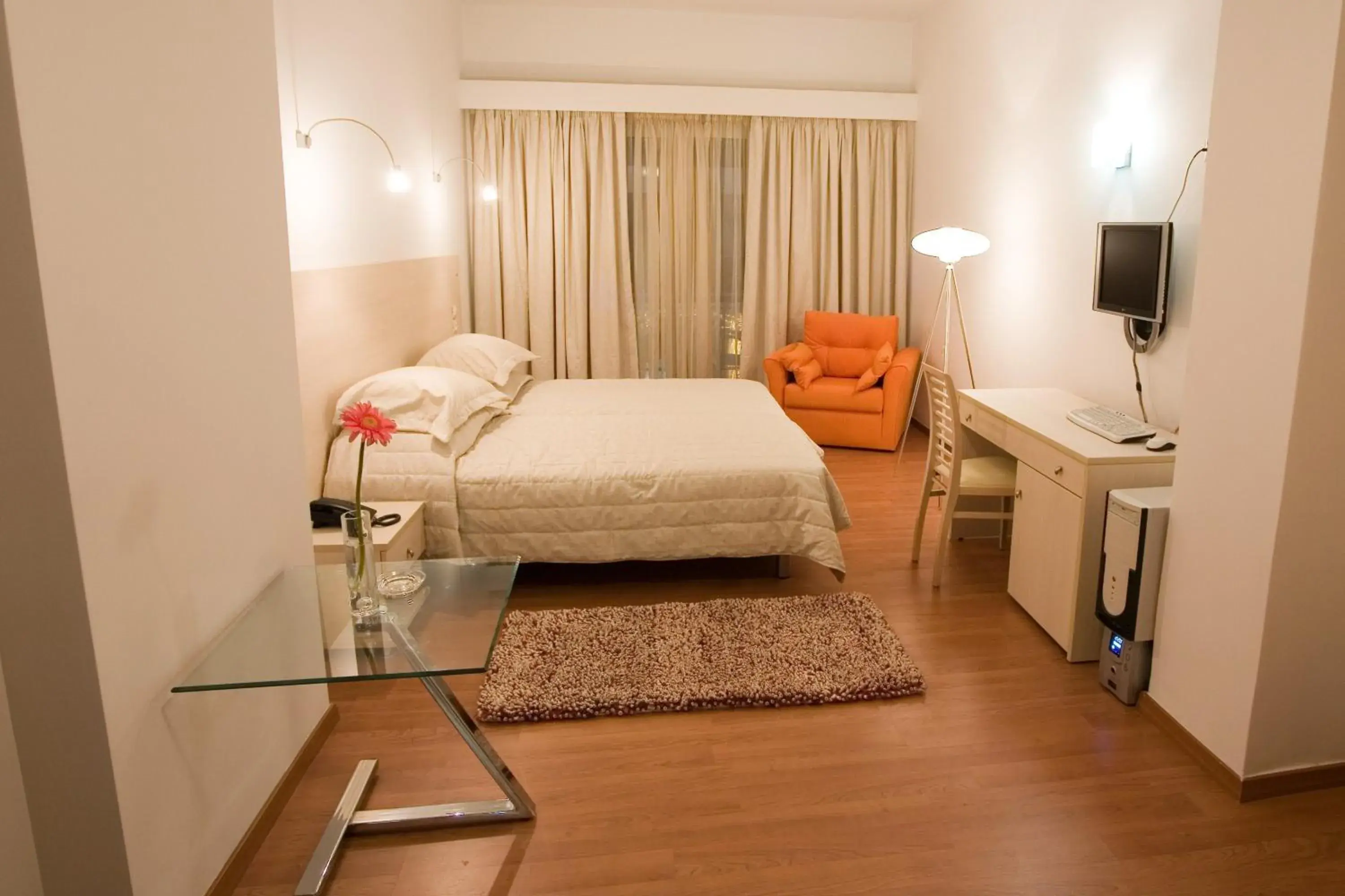 Triple Room - single occupancy in Olympic Star Triple Room - single occupancy in Olympic Star