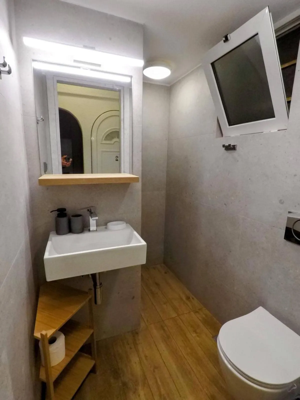 Bathroom in Mirabella Apartments