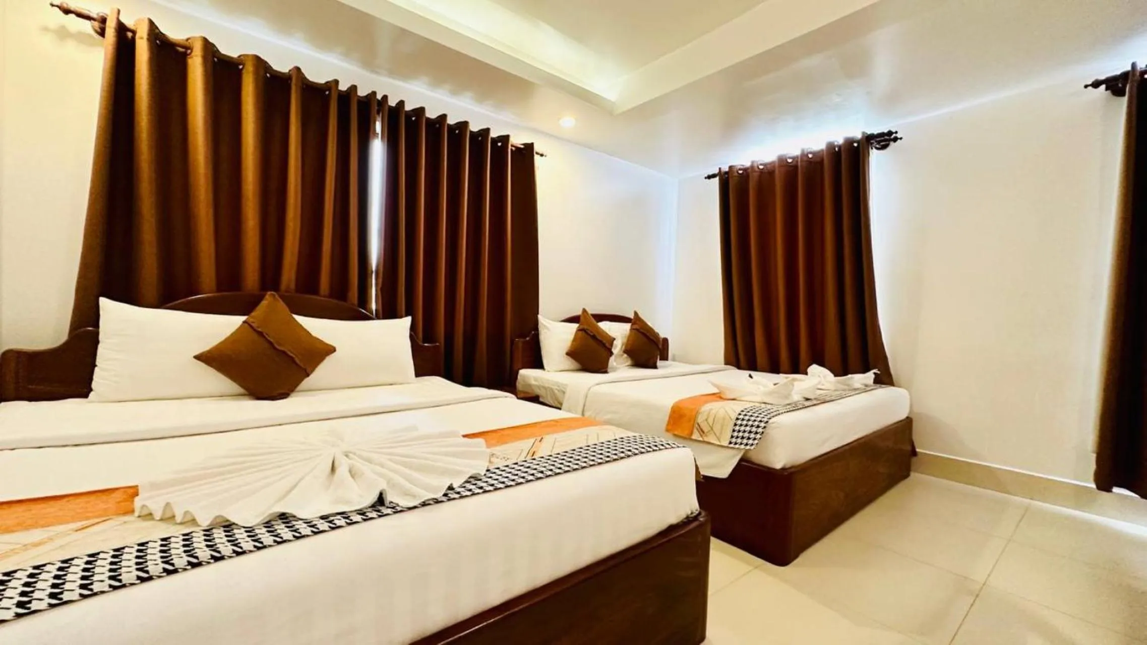 Bedroom, Bed in Holy Angkor Hotel