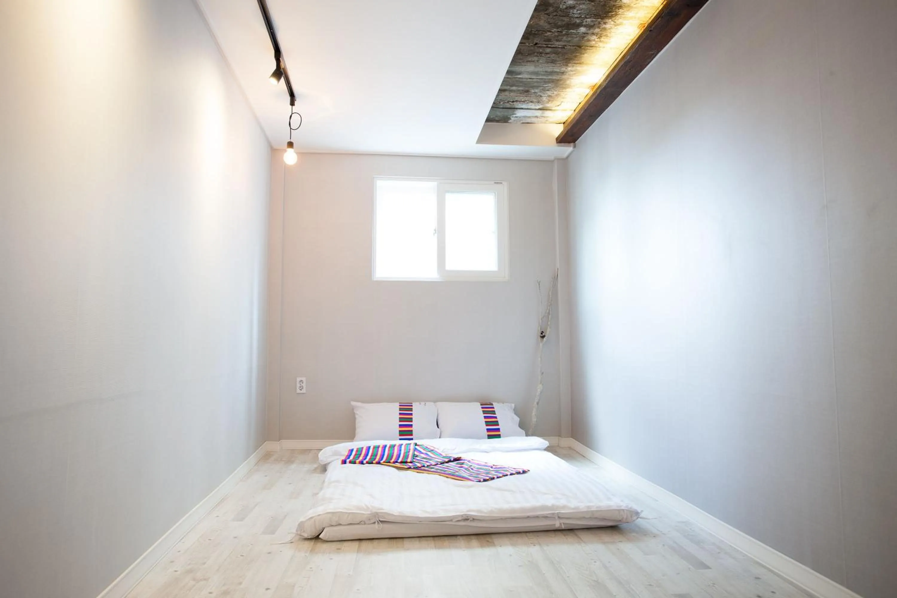 Decorative detail, Bed in Daemyung Guesthouse